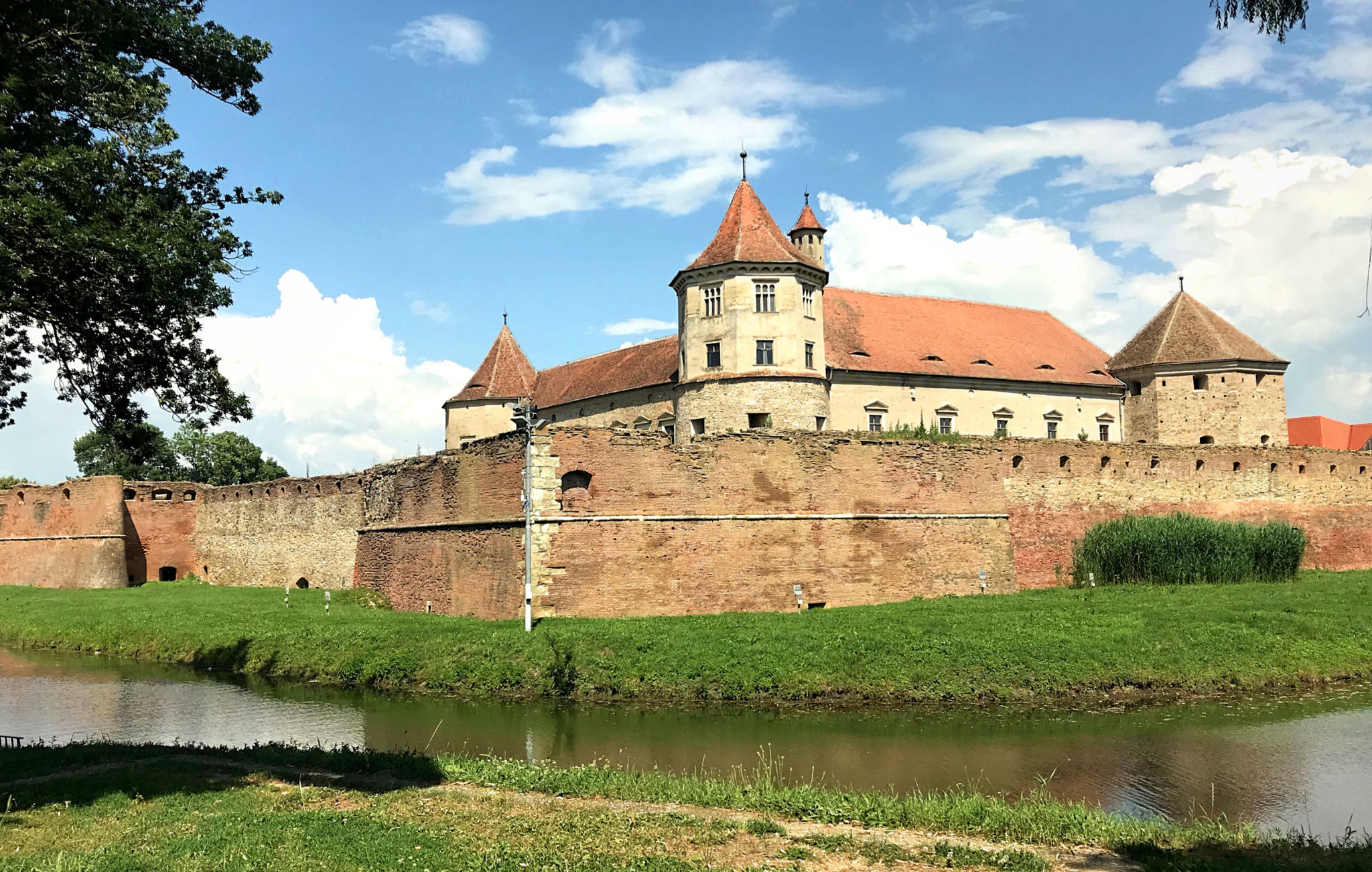 Fagaras Fortress Wallpapers