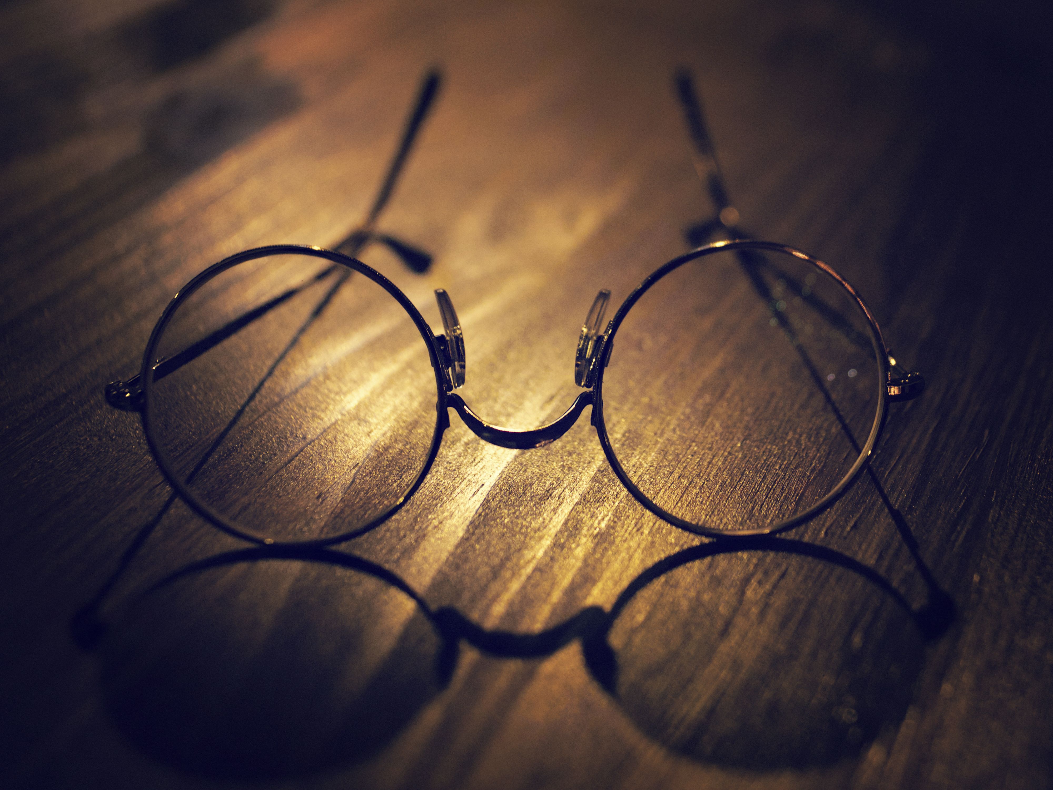 Glasses Wallpapers