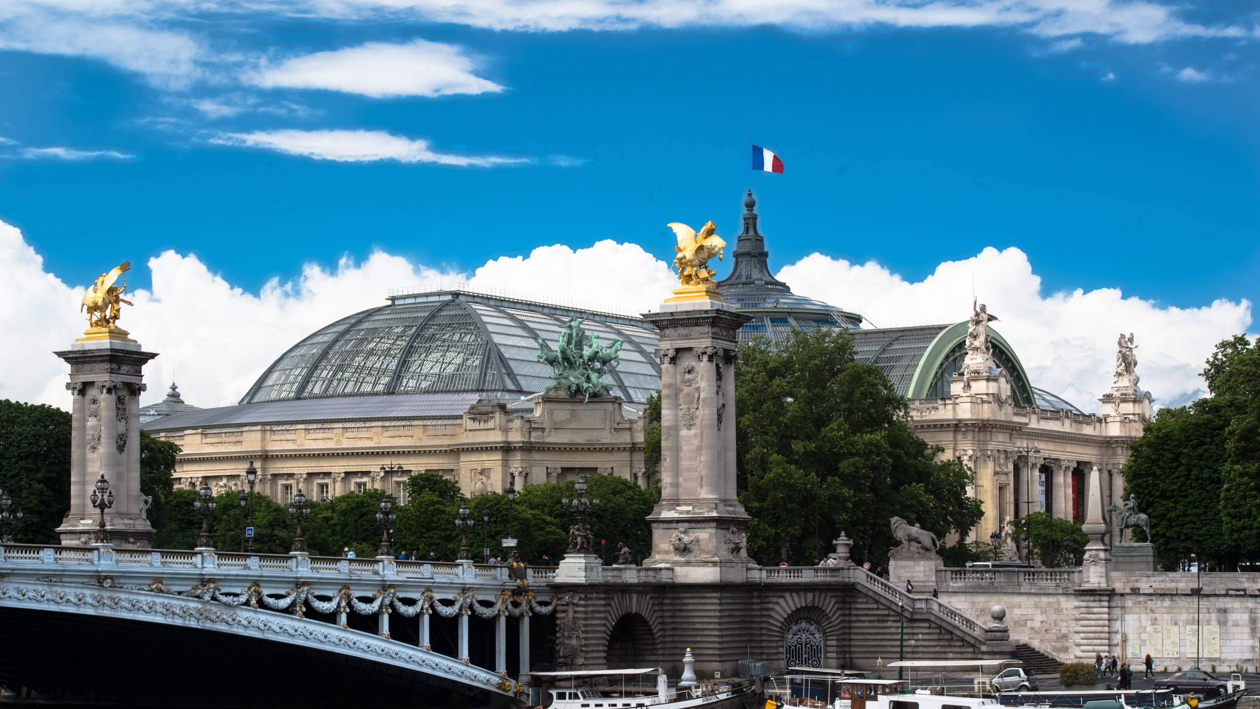 Grand Palais Wallpapers