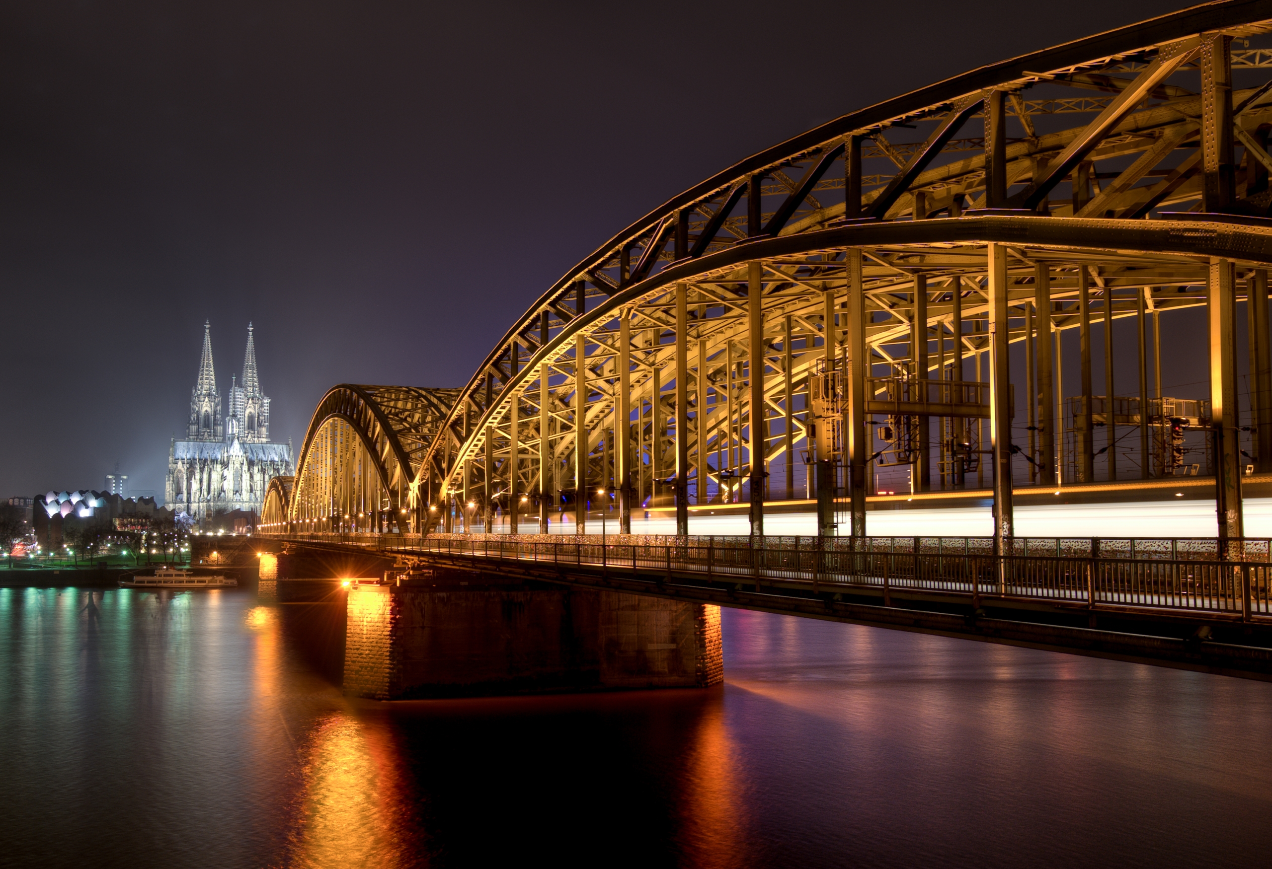 Hohenzollern Bridge Wallpapers