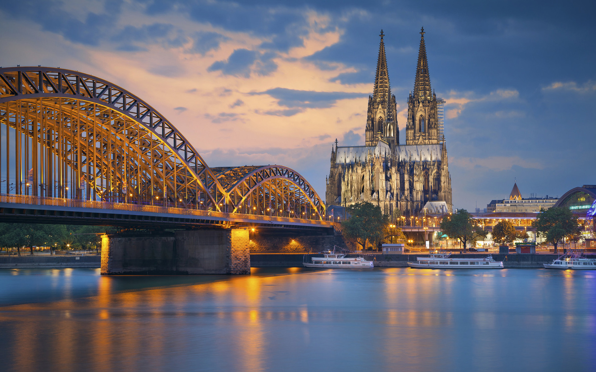 Hohenzollern Bridge Wallpapers