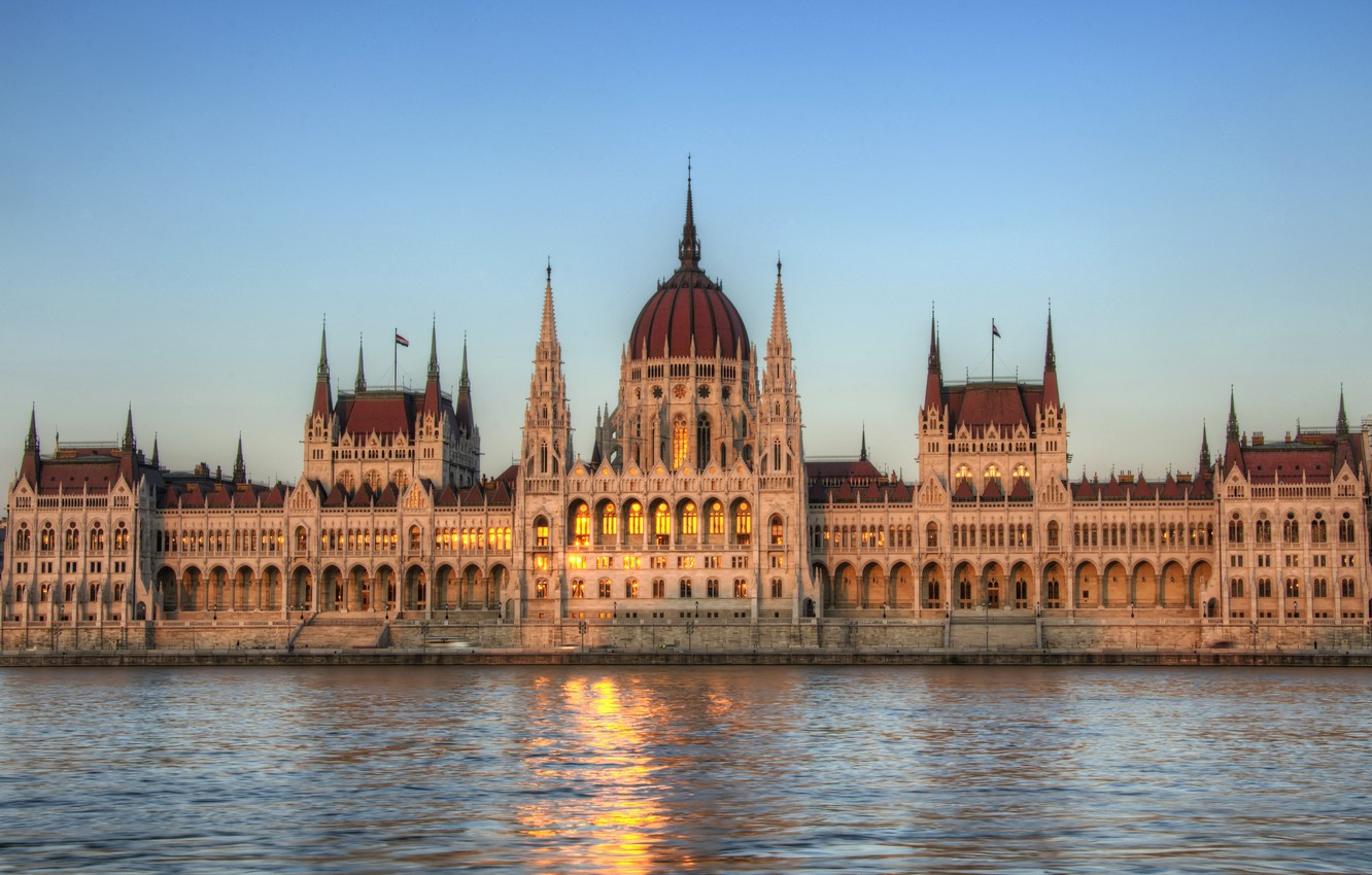 Hungarian Parliament Building Wallpapers