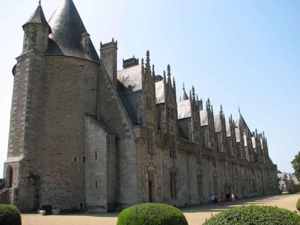 Josselin Castle Wallpapers