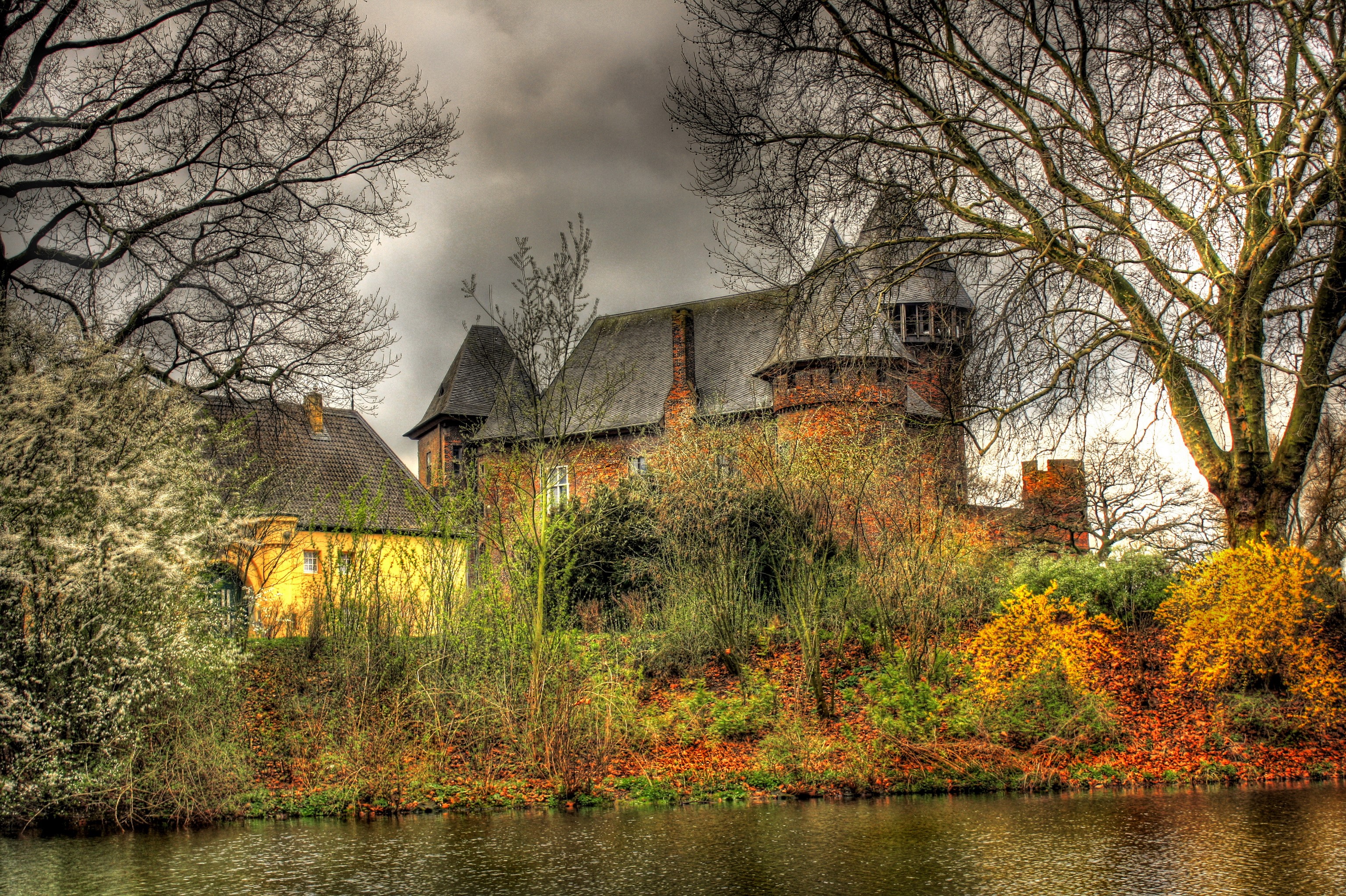 Krefeld Castle Wallpapers