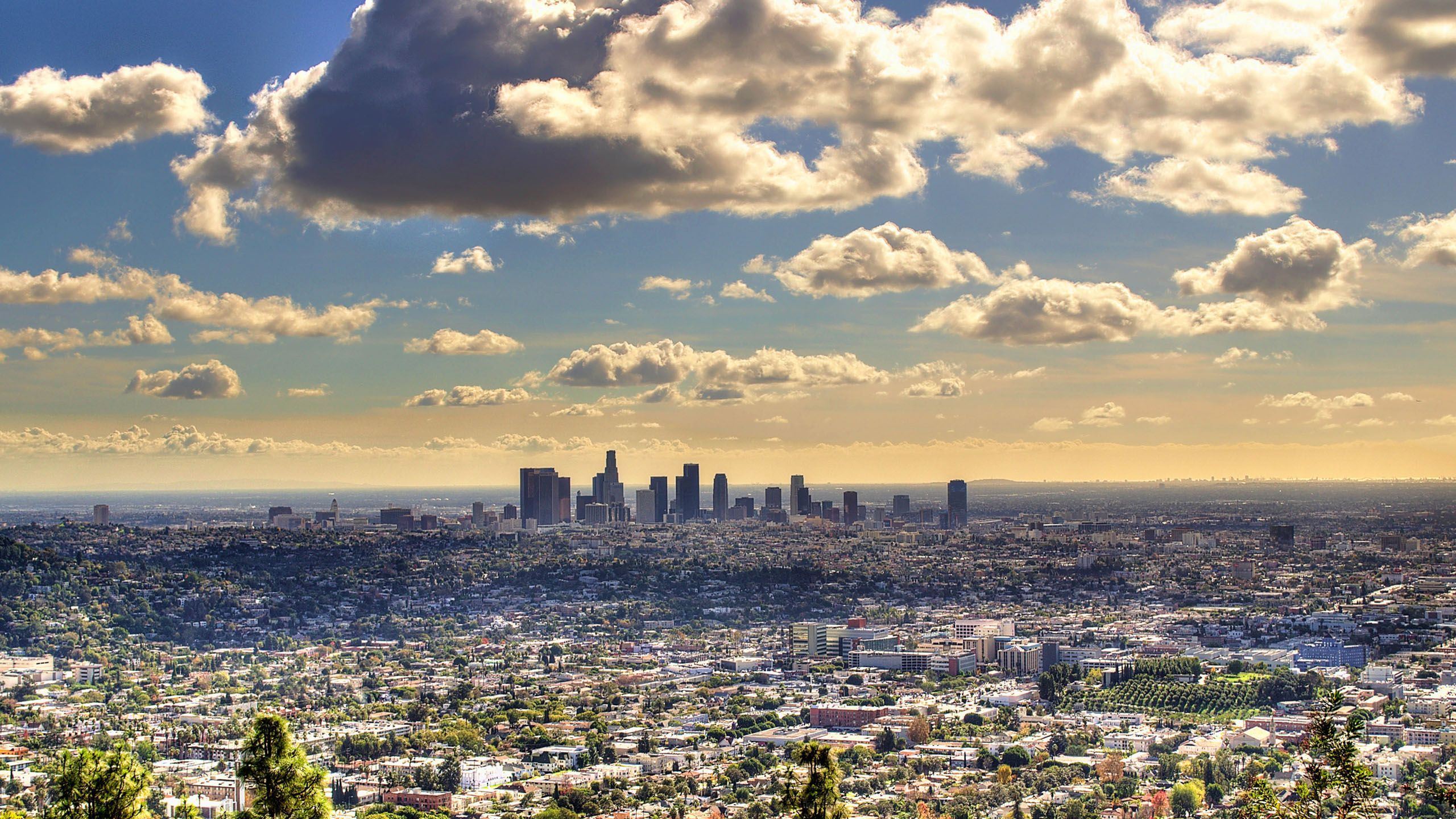 La Cityscape In Infrared Wallpapers