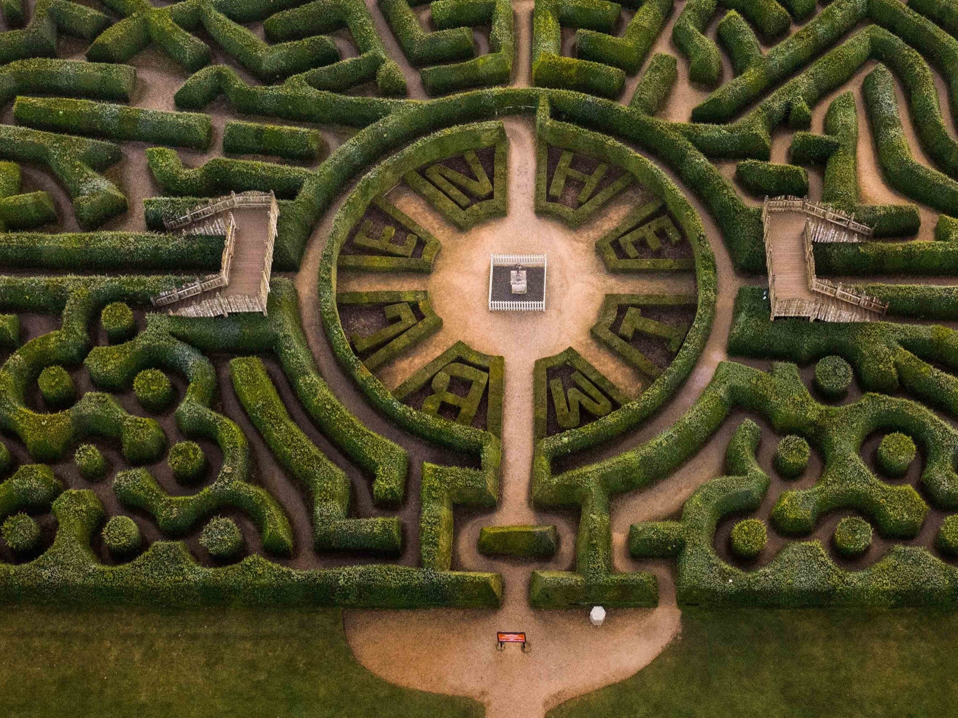 Longleat Maze Wallpapers