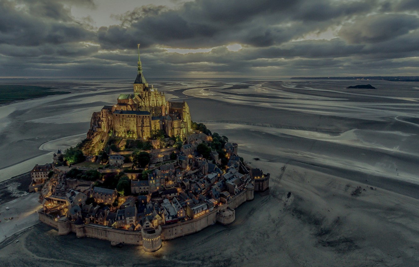 Mont Saint Michel Monastery Wallpapers