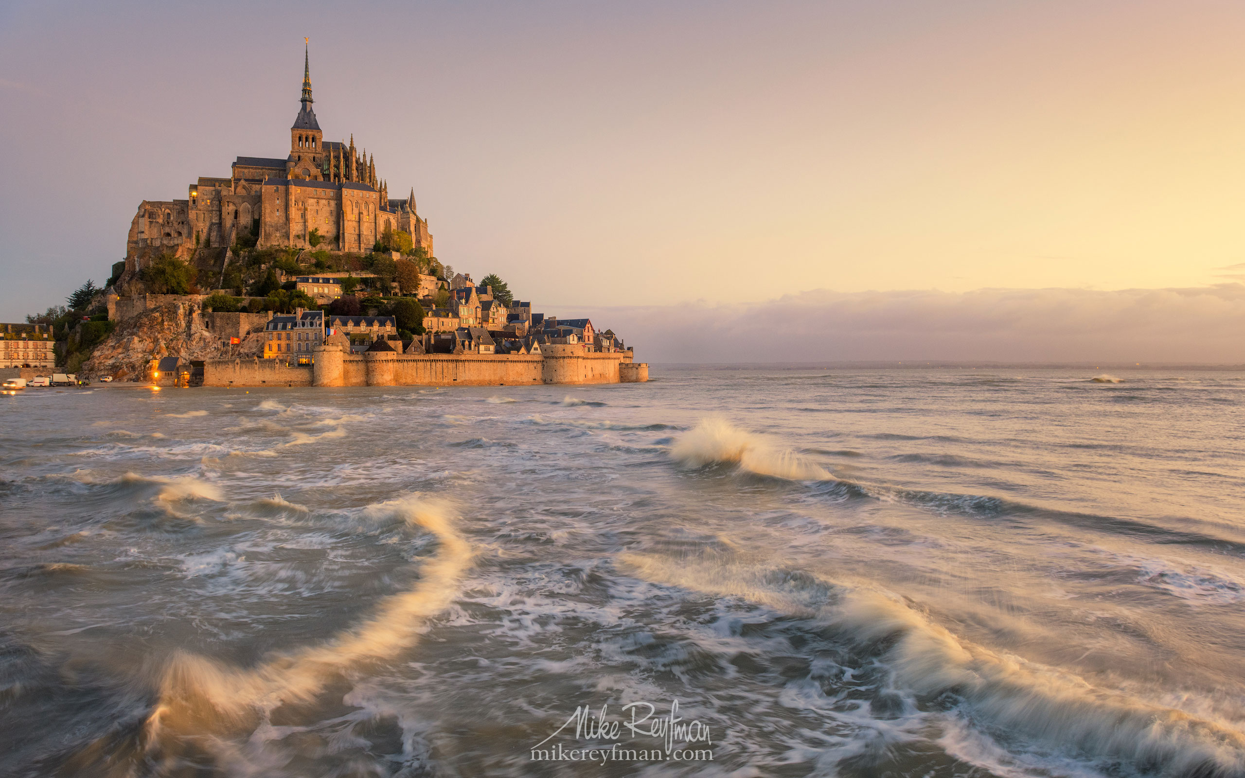 Mont Saint Michel Monastery Wallpapers