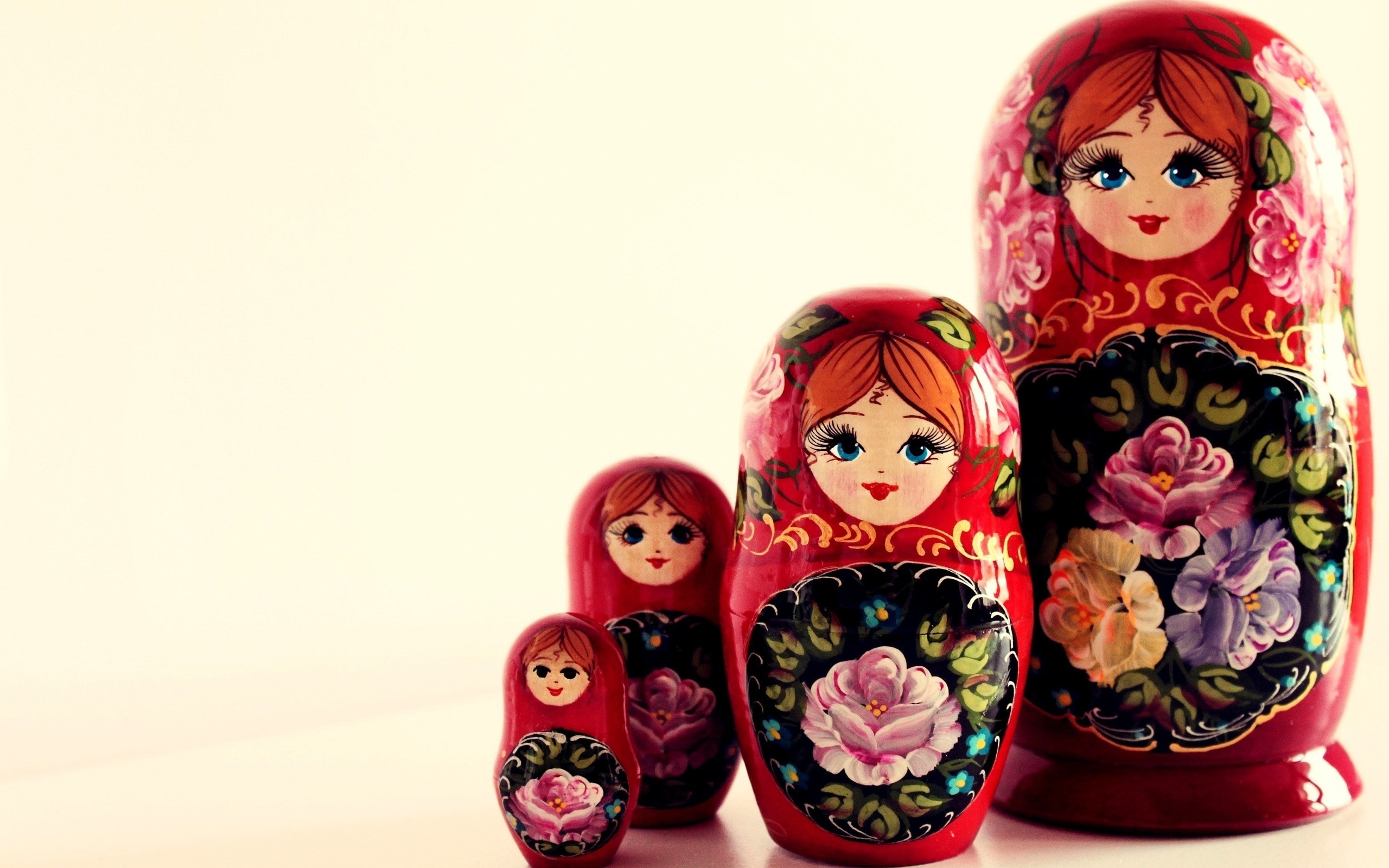 Nesting Doll Wallpapers