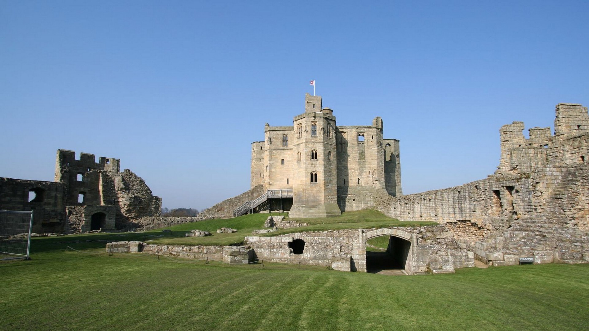 Northumberland Castle Wallpapers