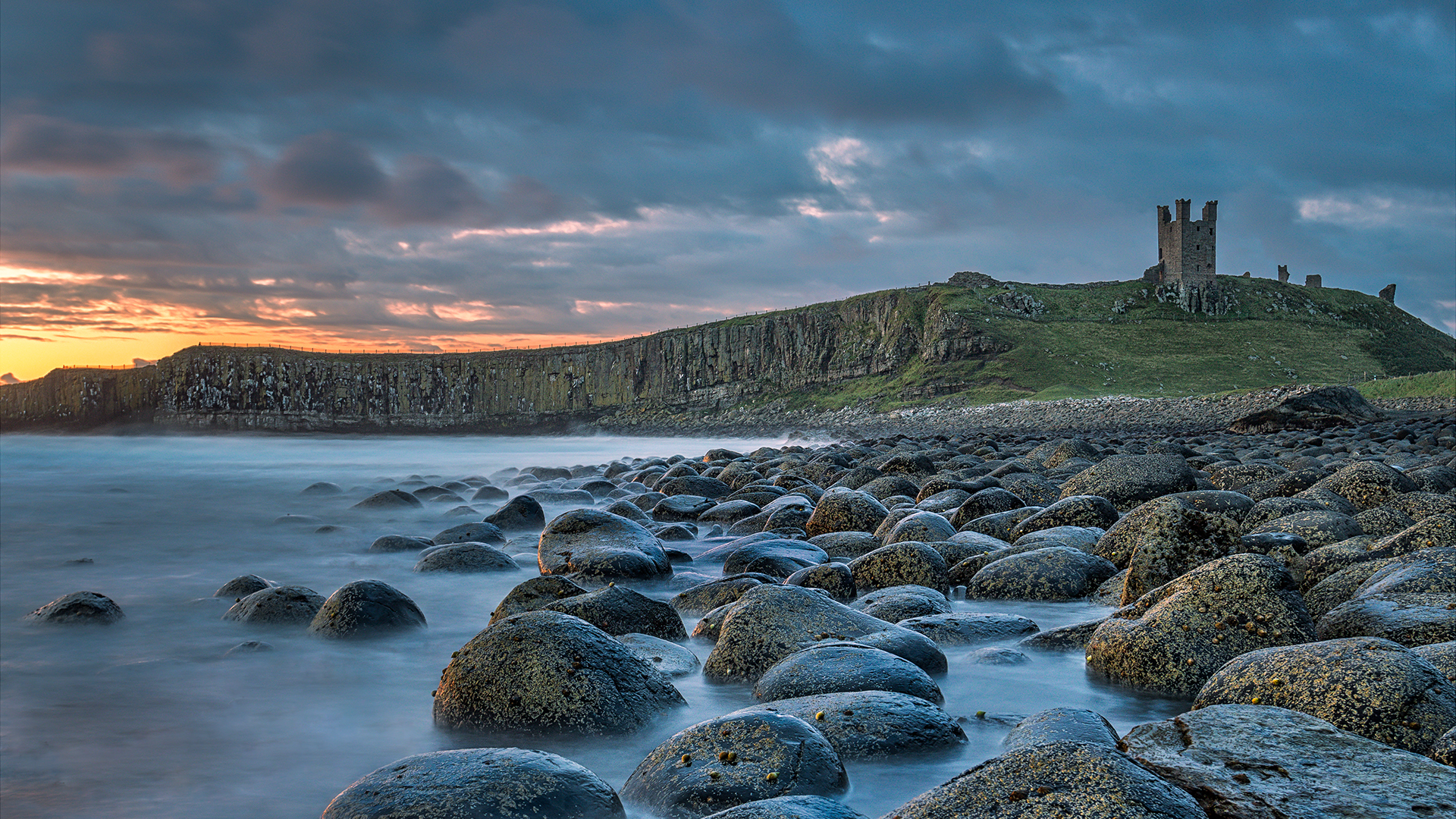 Northumberland Castle Wallpapers