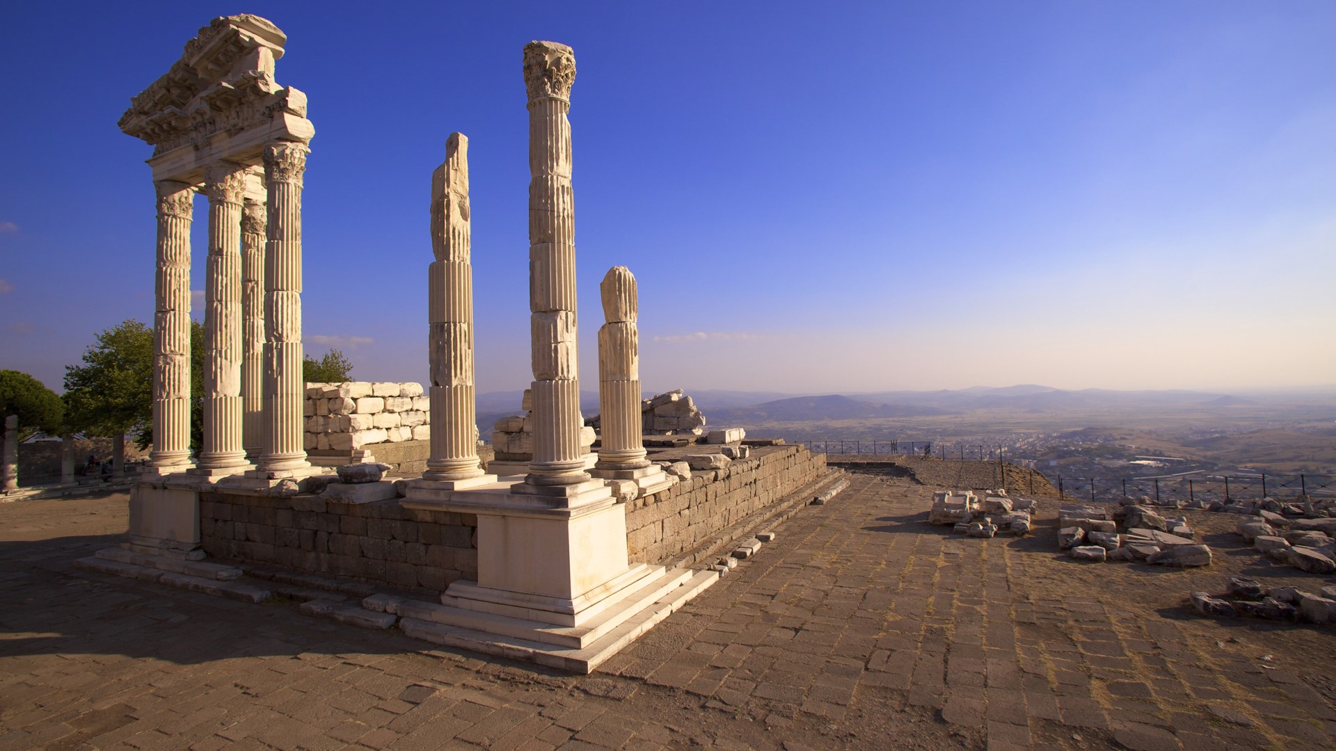 Pergamon Wallpapers