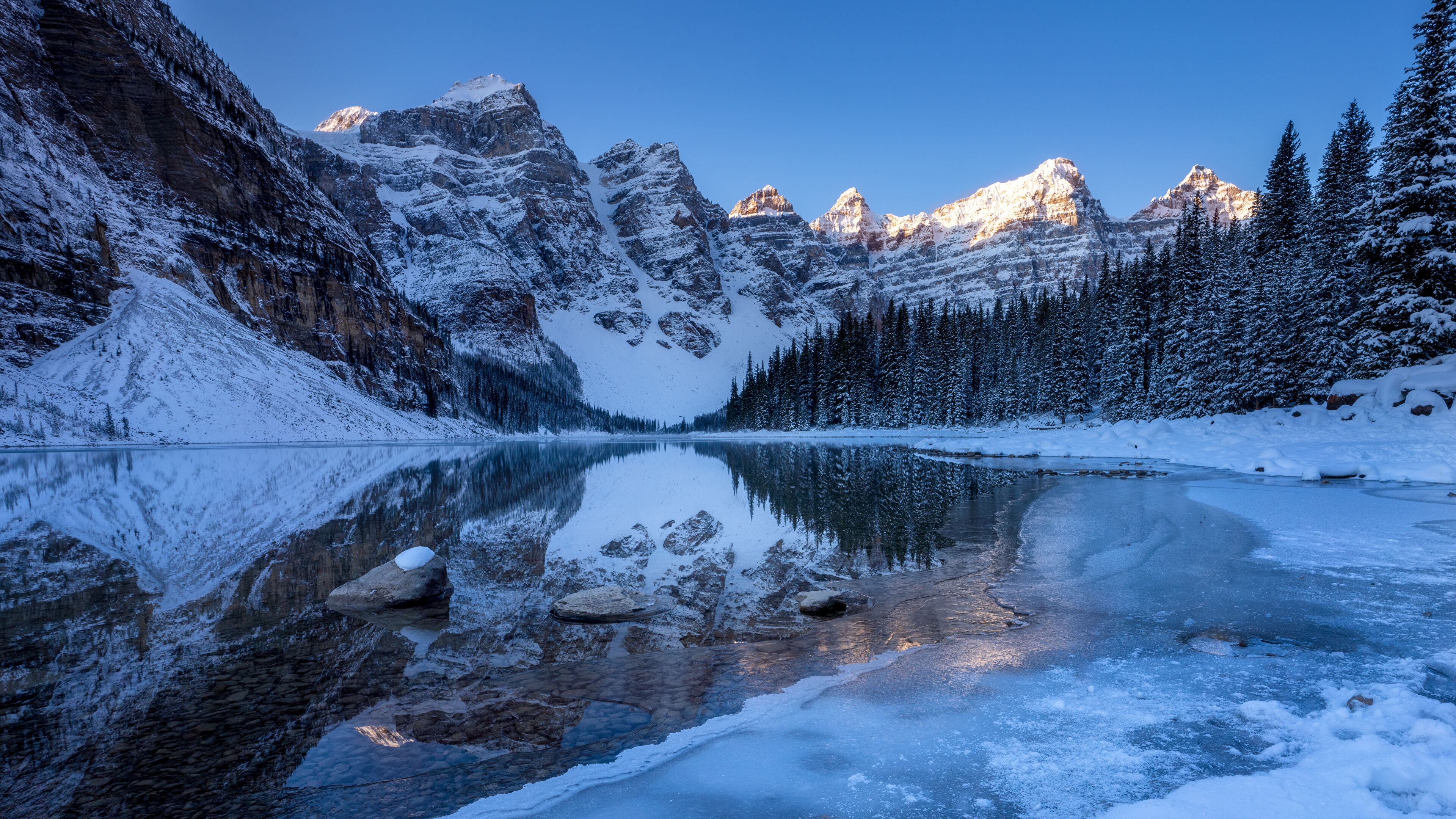 Peyto Lake 4K Wallpapers