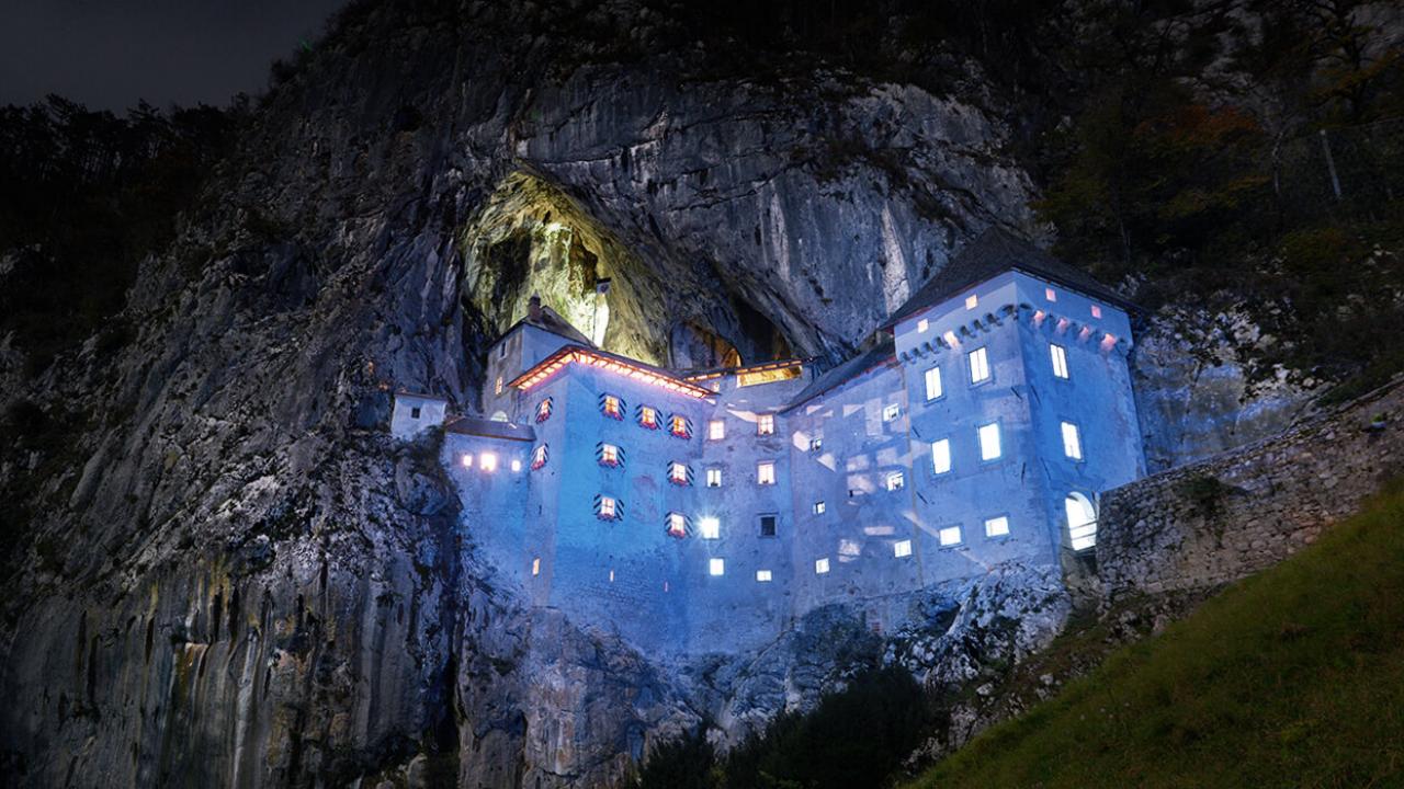 Predjama Castle Wallpapers