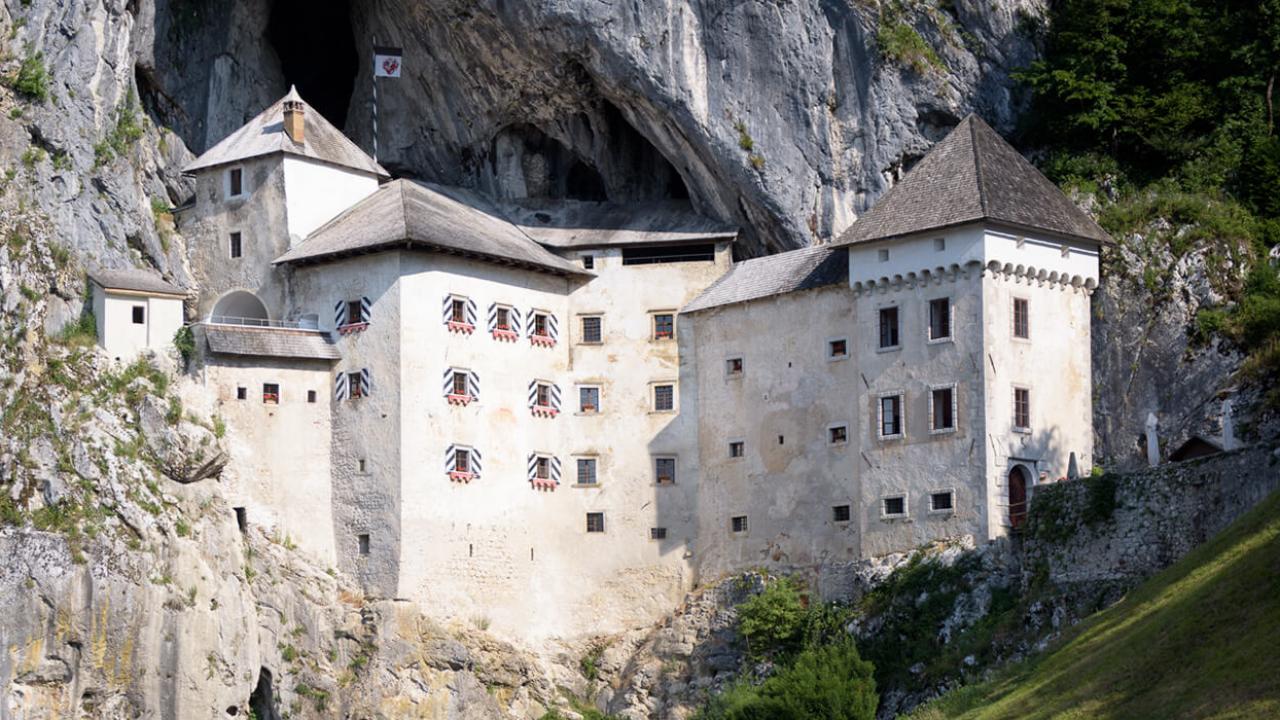 Predjama Castle Wallpapers