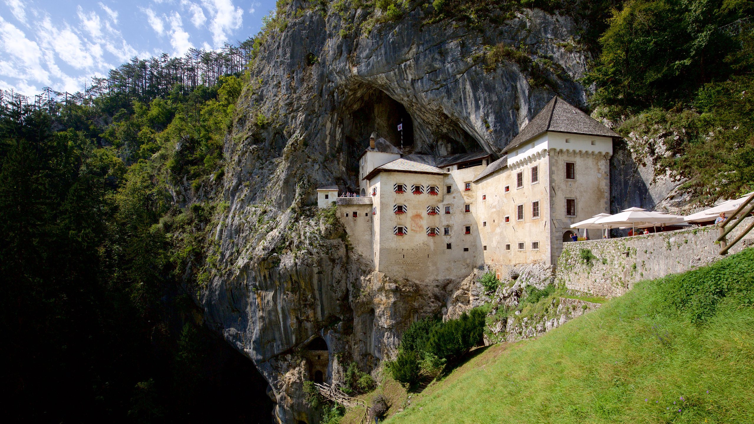 Predjama Castle Wallpapers