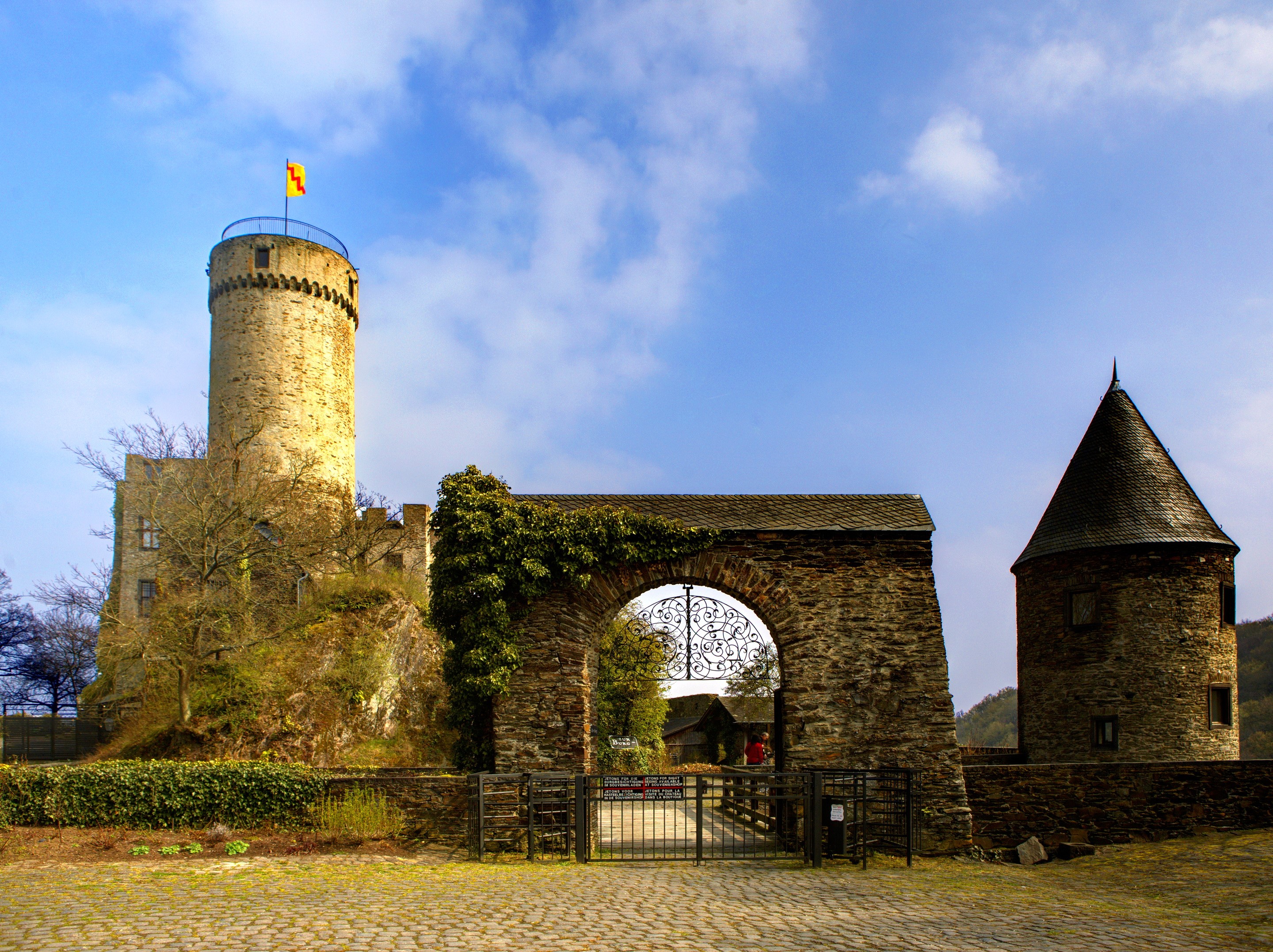 Pyrmont Castle Wallpapers