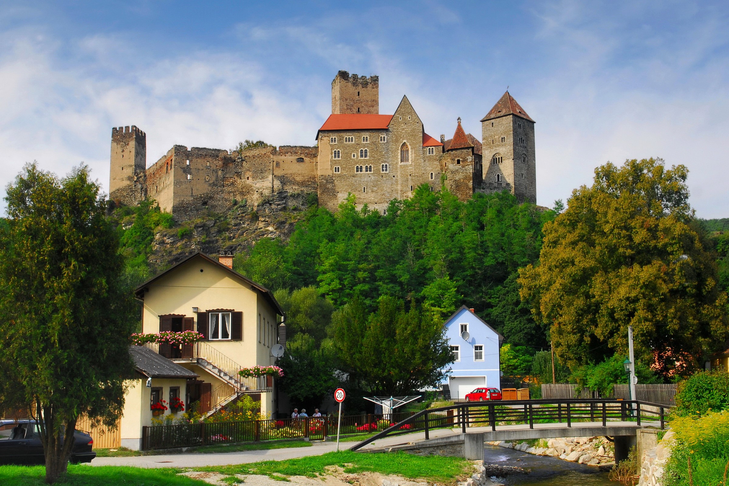 Reifnitz Castle Wallpapers