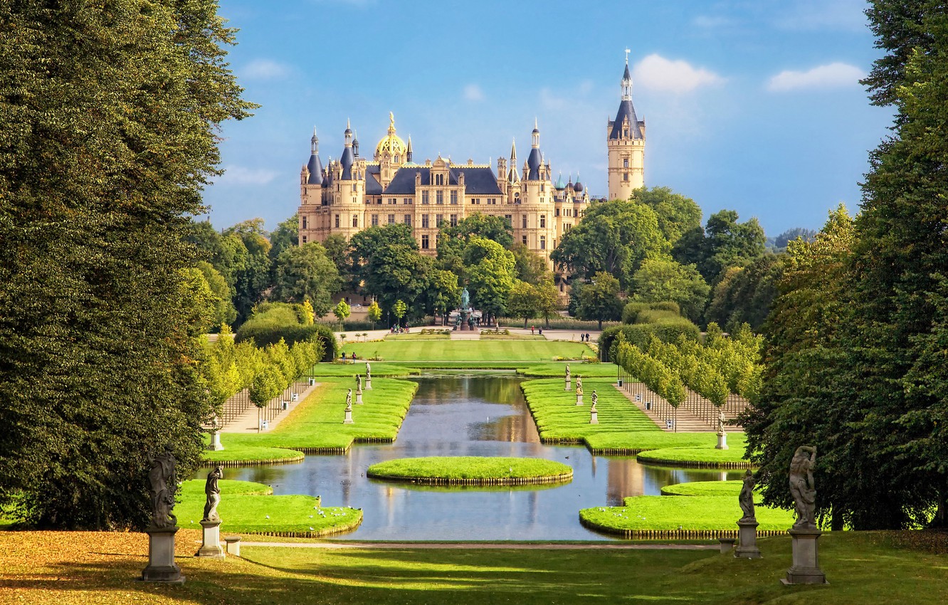 Schwerin Palace Wallpapers