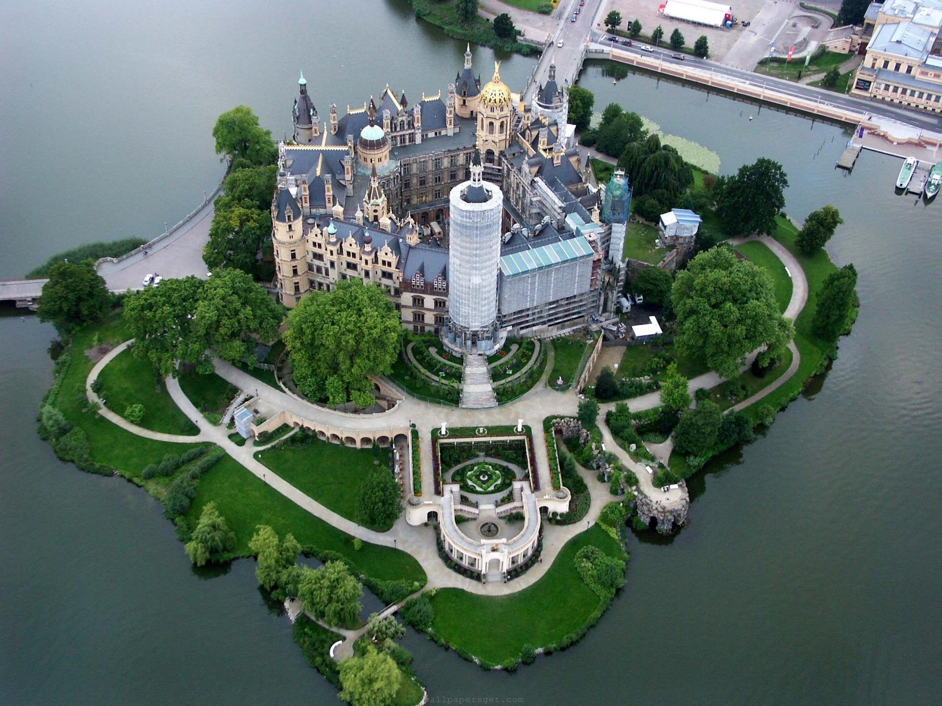 Schwerin Palace Wallpapers