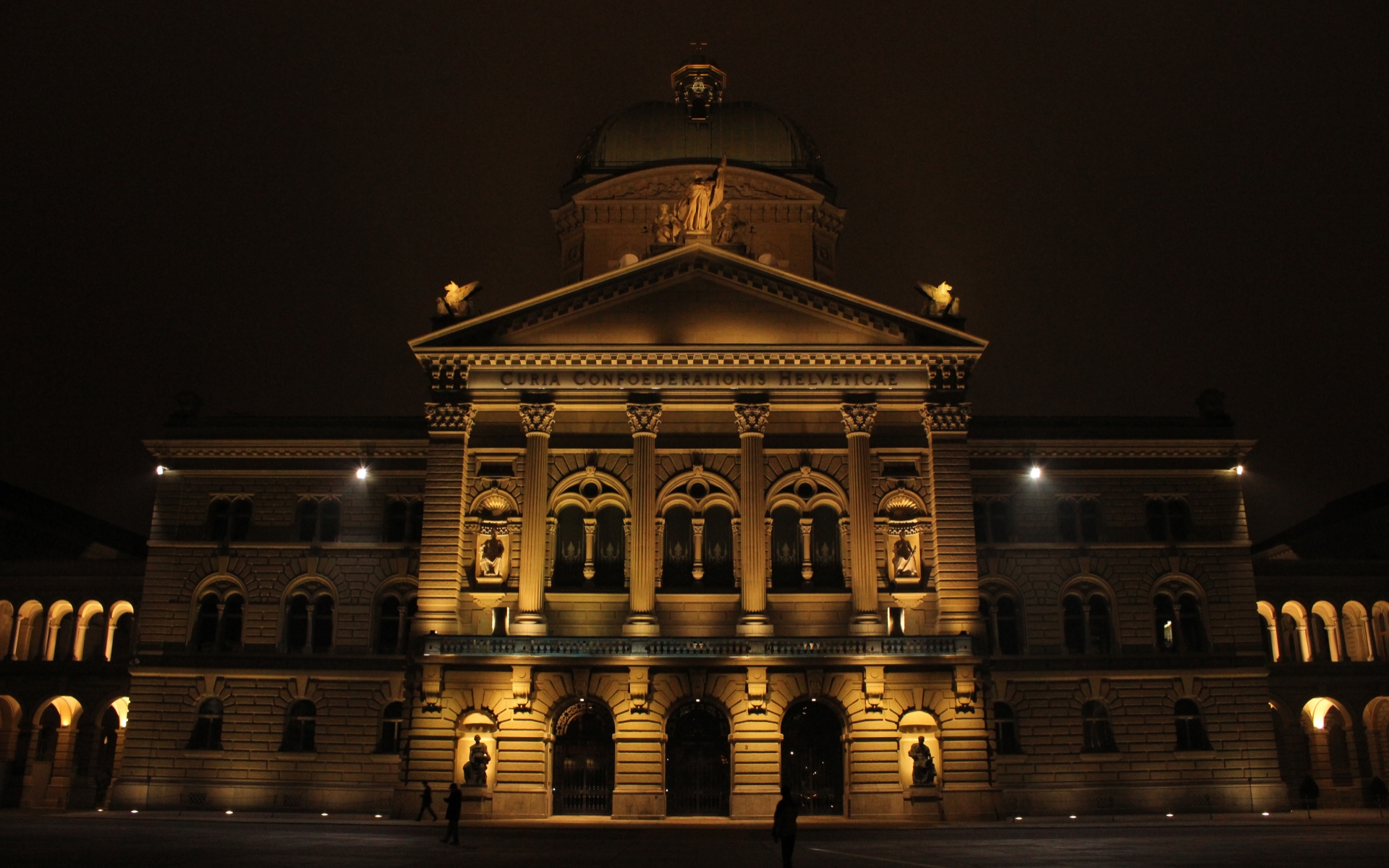 Swiss Parliament Building Wallpapers