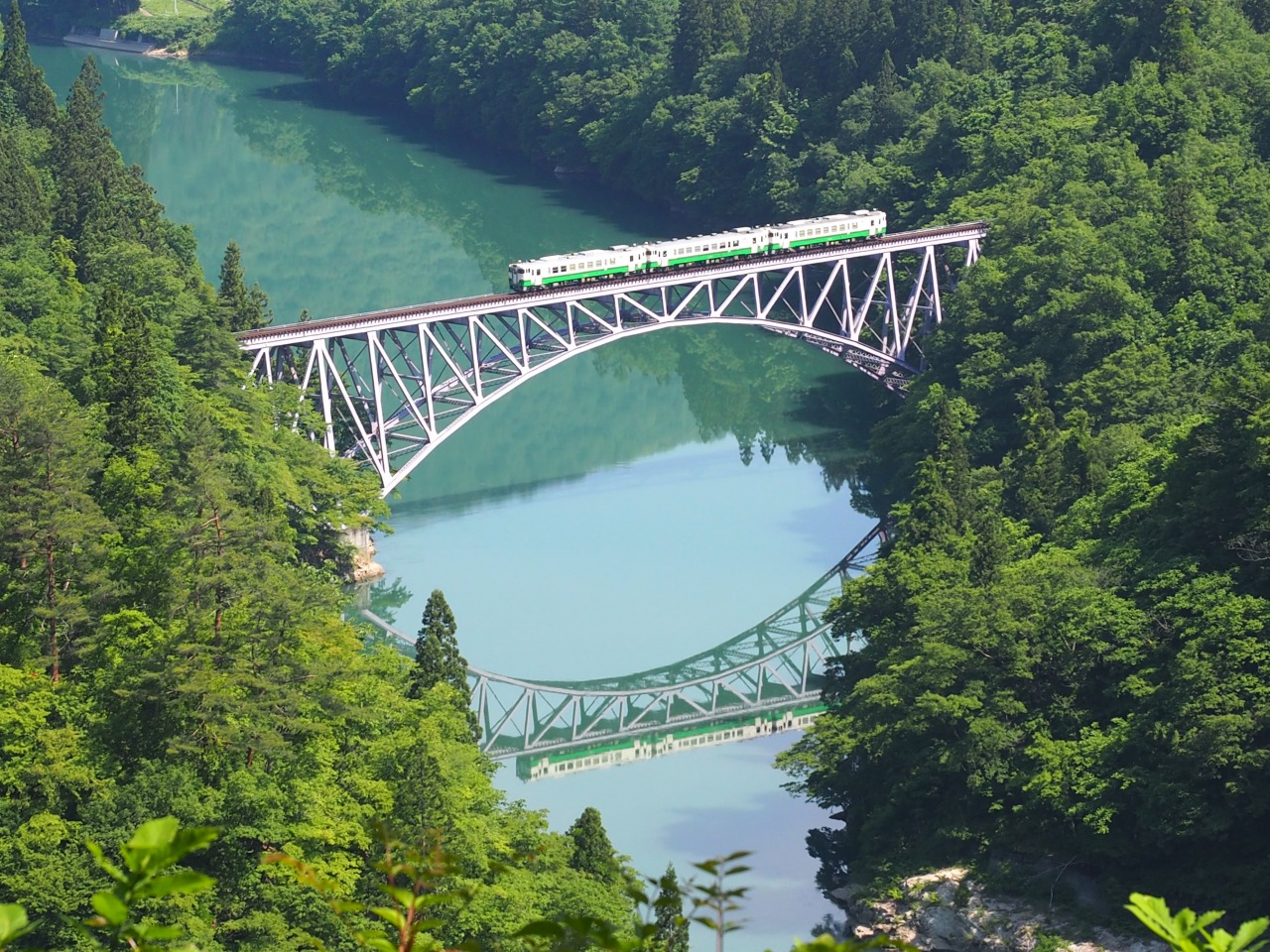 Tadami Line In Japan Wallpapers