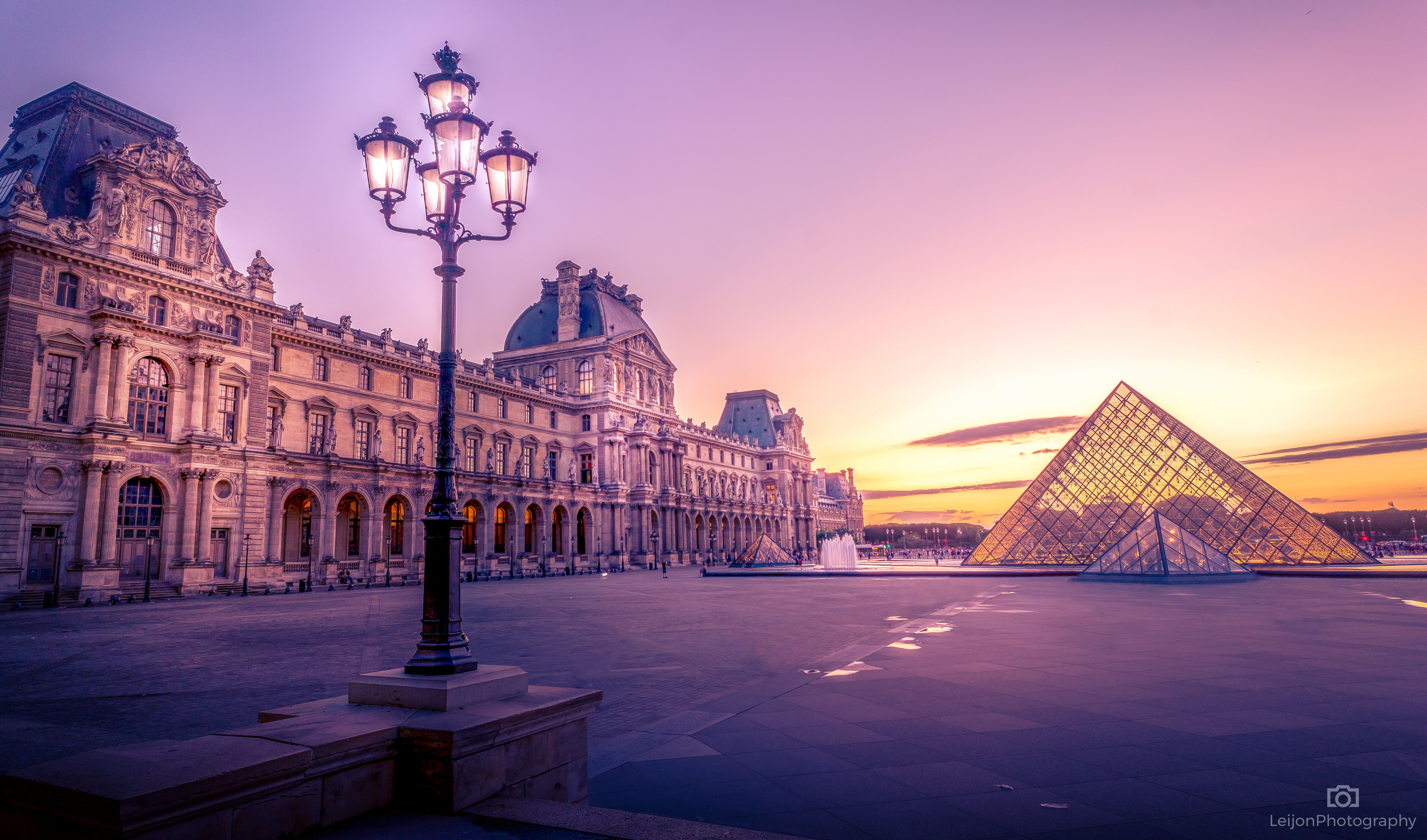 The Louvre Wallpapers