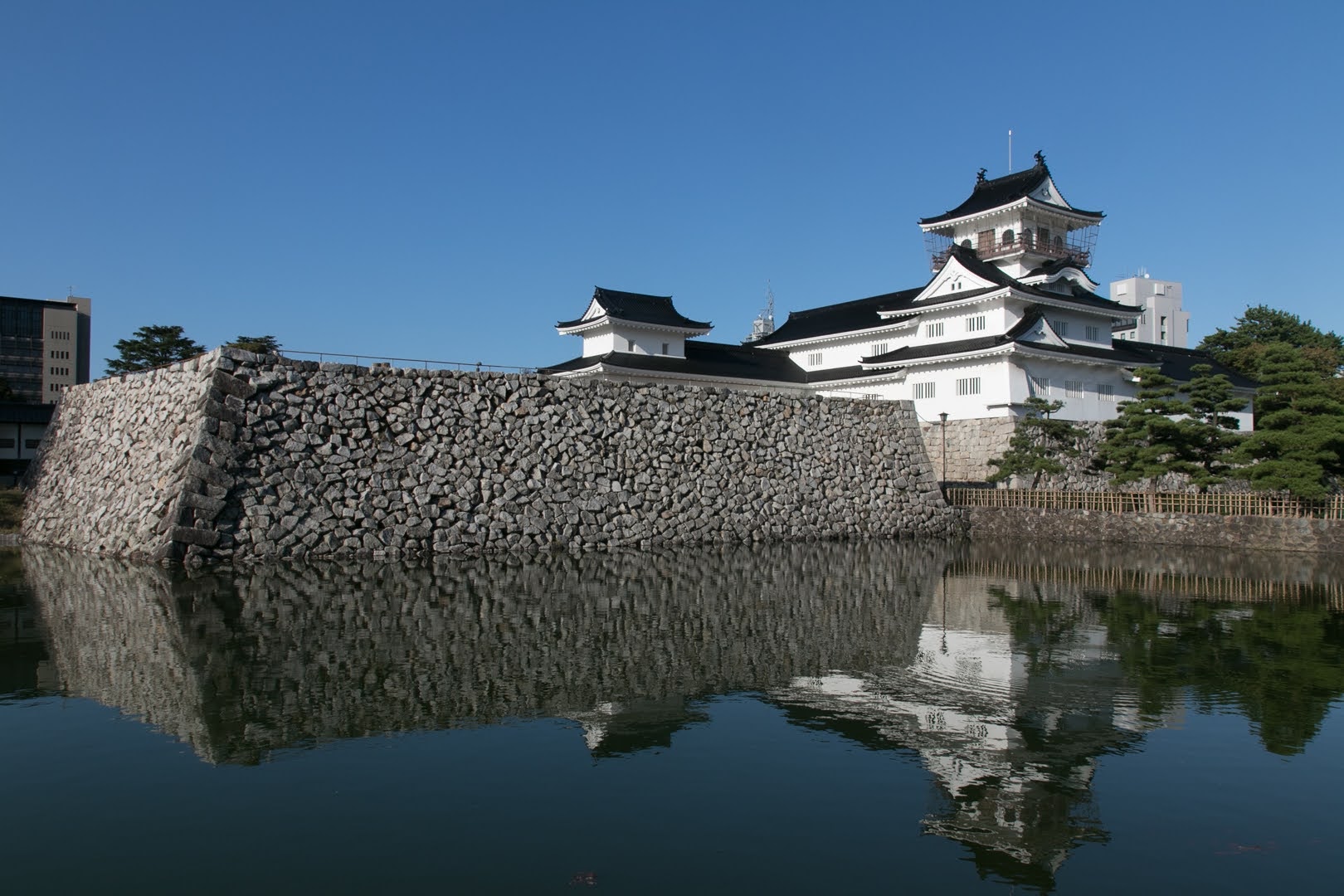 Toyama Castle Wallpapers