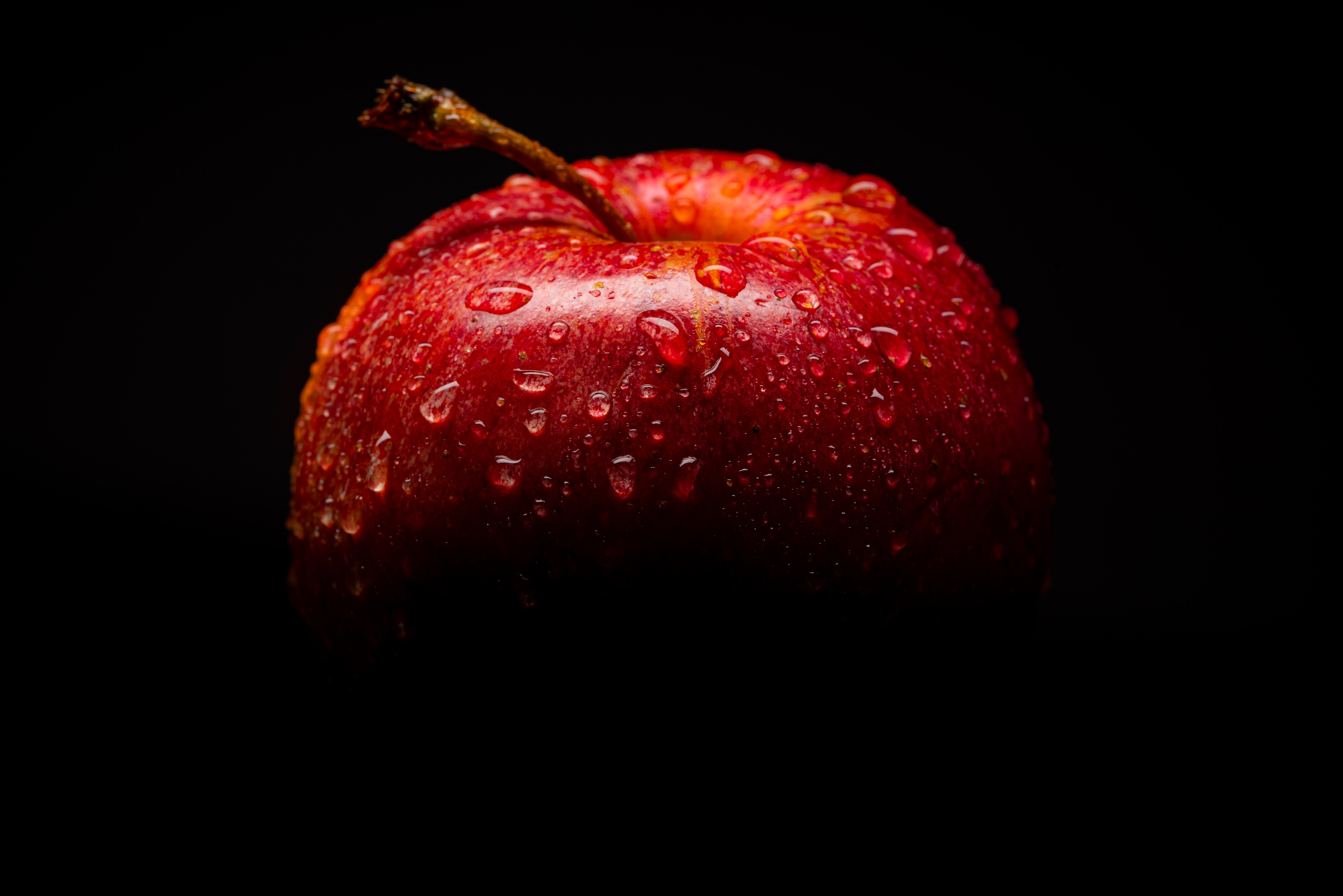 Red Apple Wallpapers