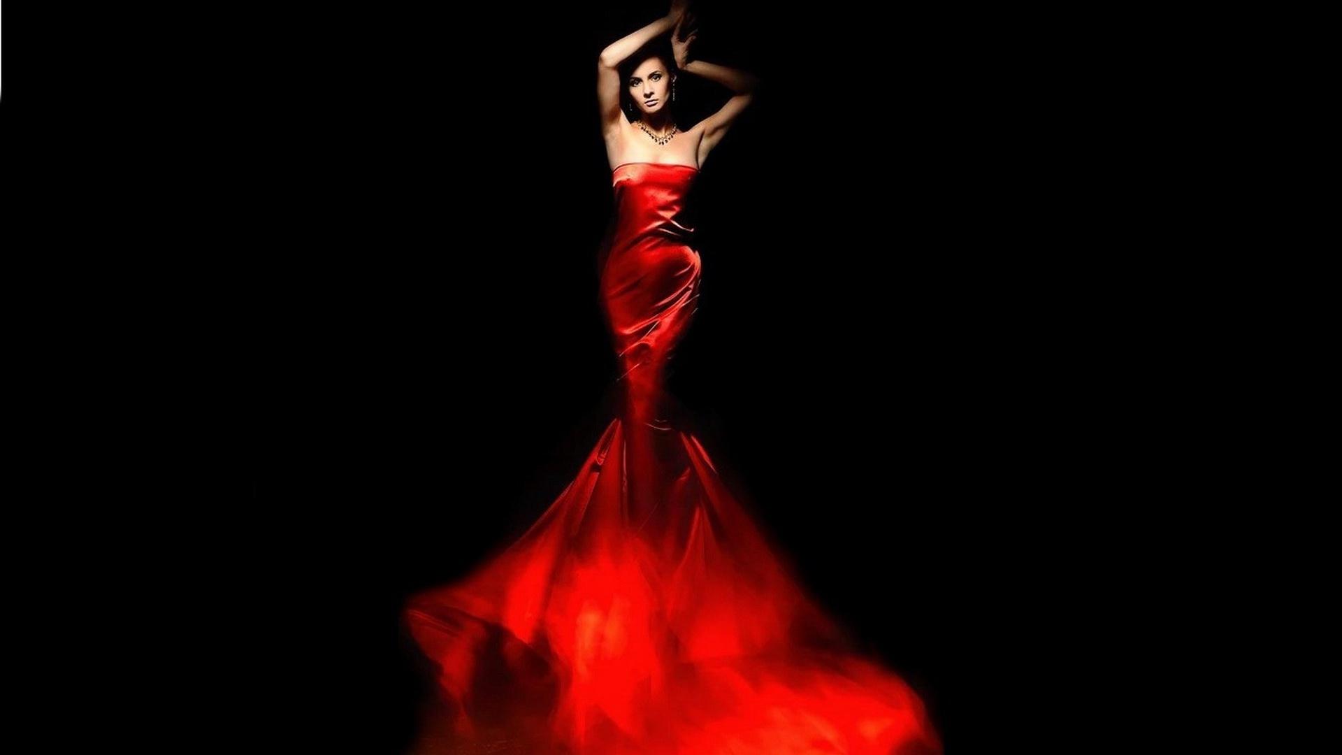 Red Dress Wallpapers