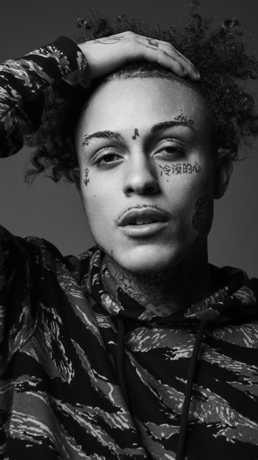 Red Roes Lil Skies Wallpapers