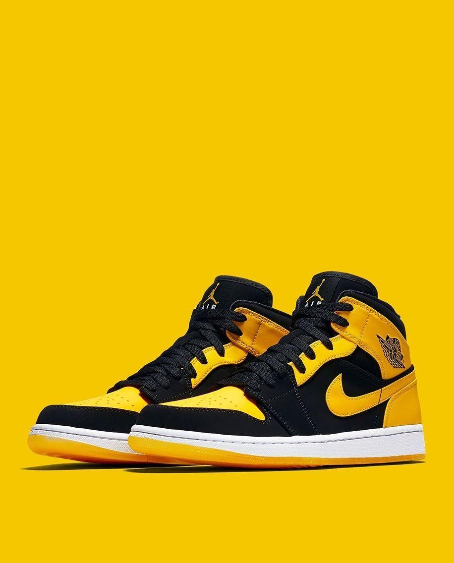 Yellow Jordan 1 Wallpapers