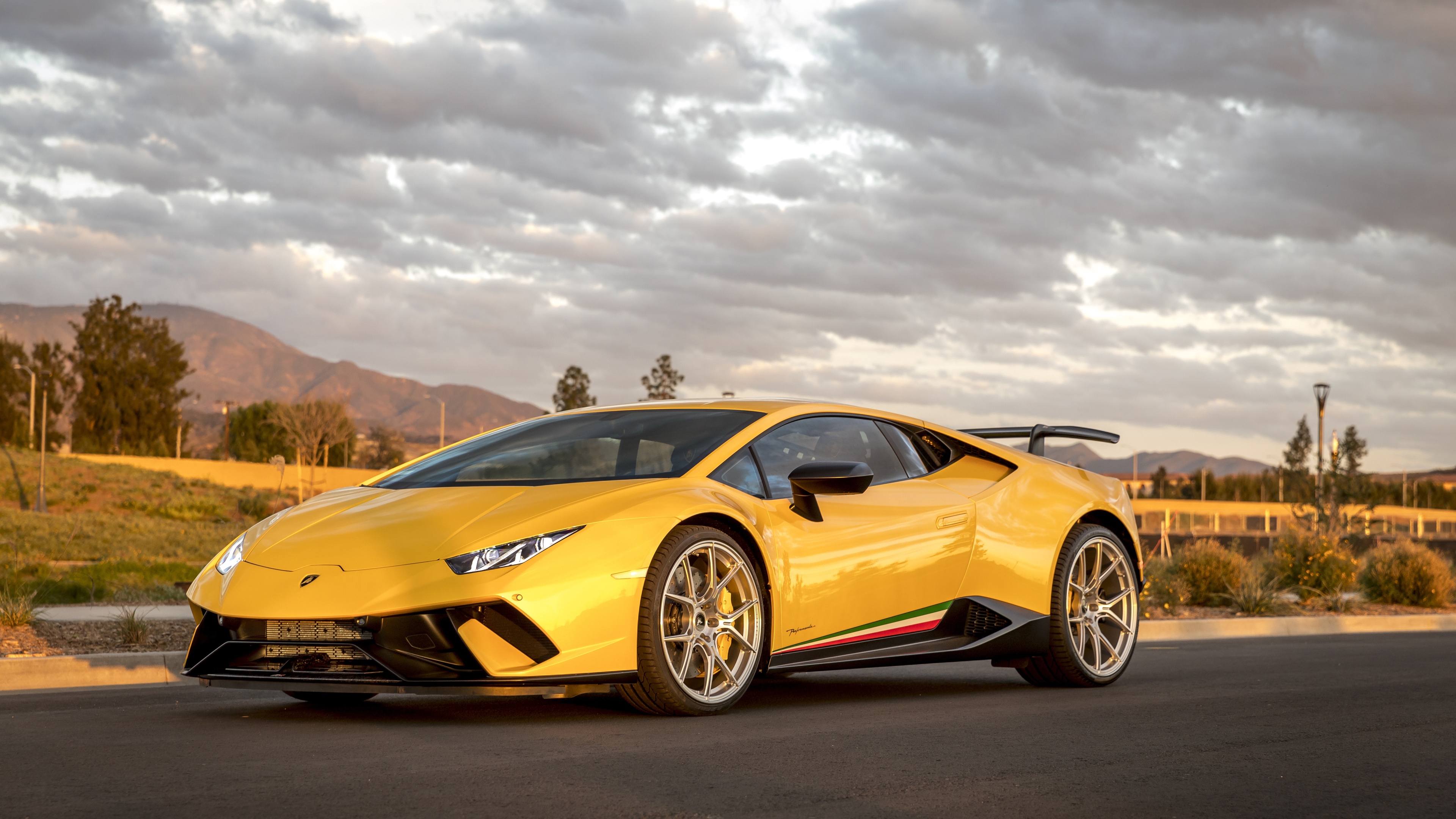 Yellow Lamborghini Wallpapers