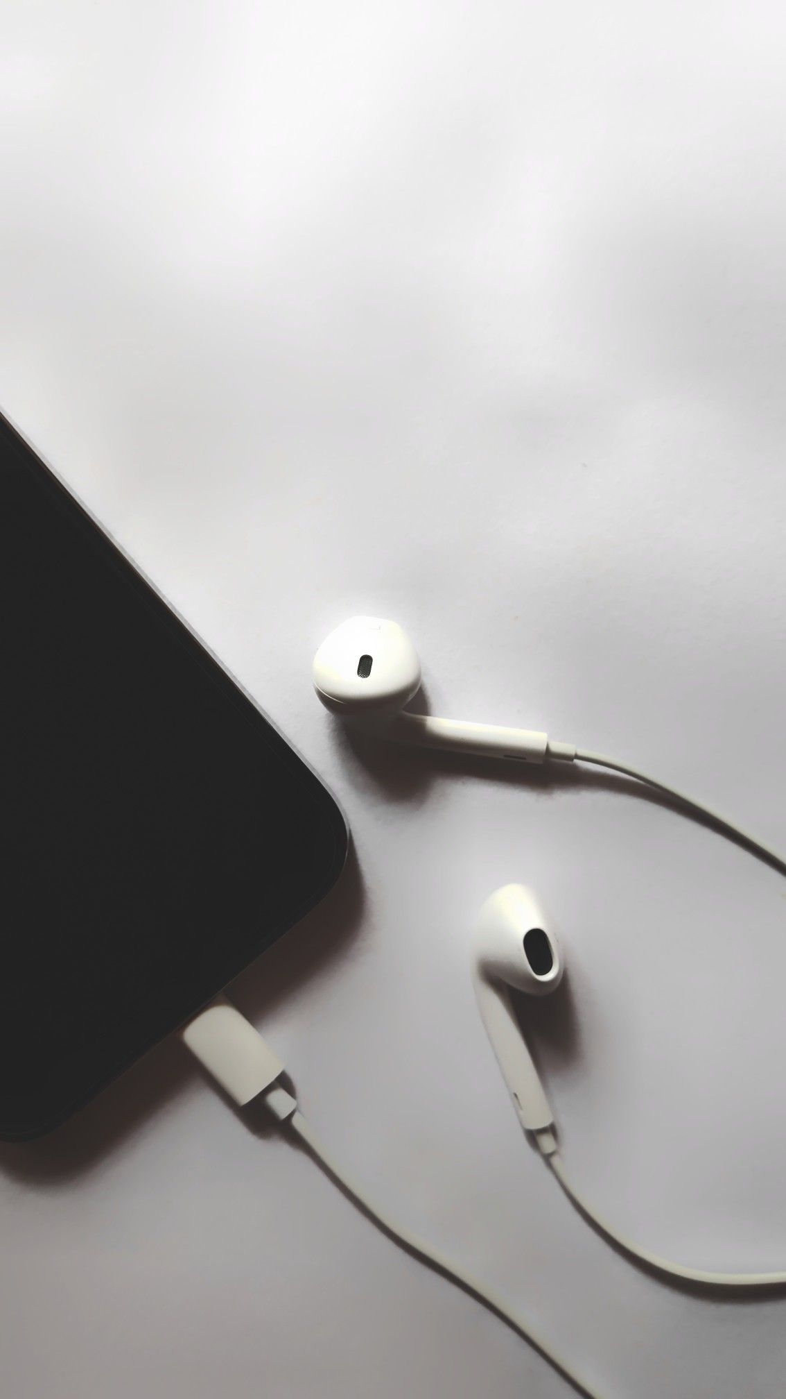 Aesthetic Headphones Wallpapers