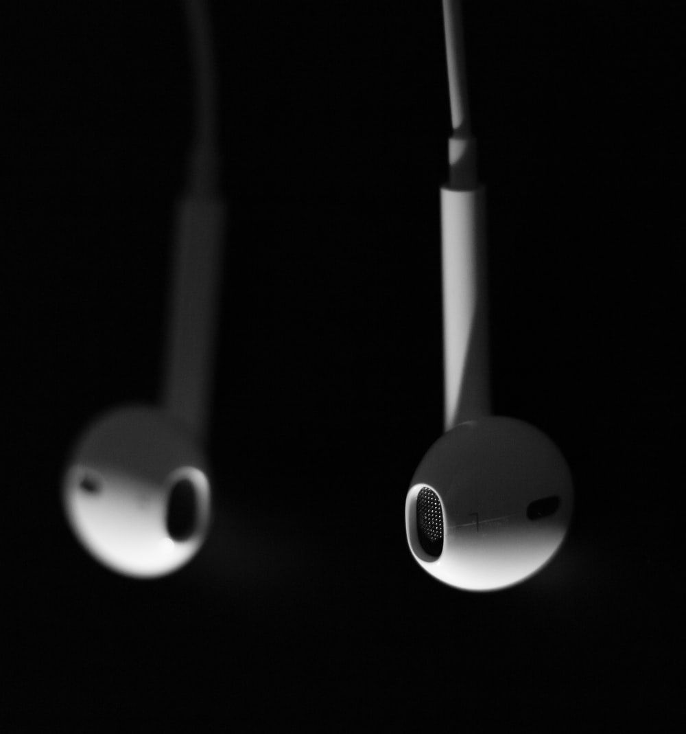 Aesthetic Headphones Wallpapers