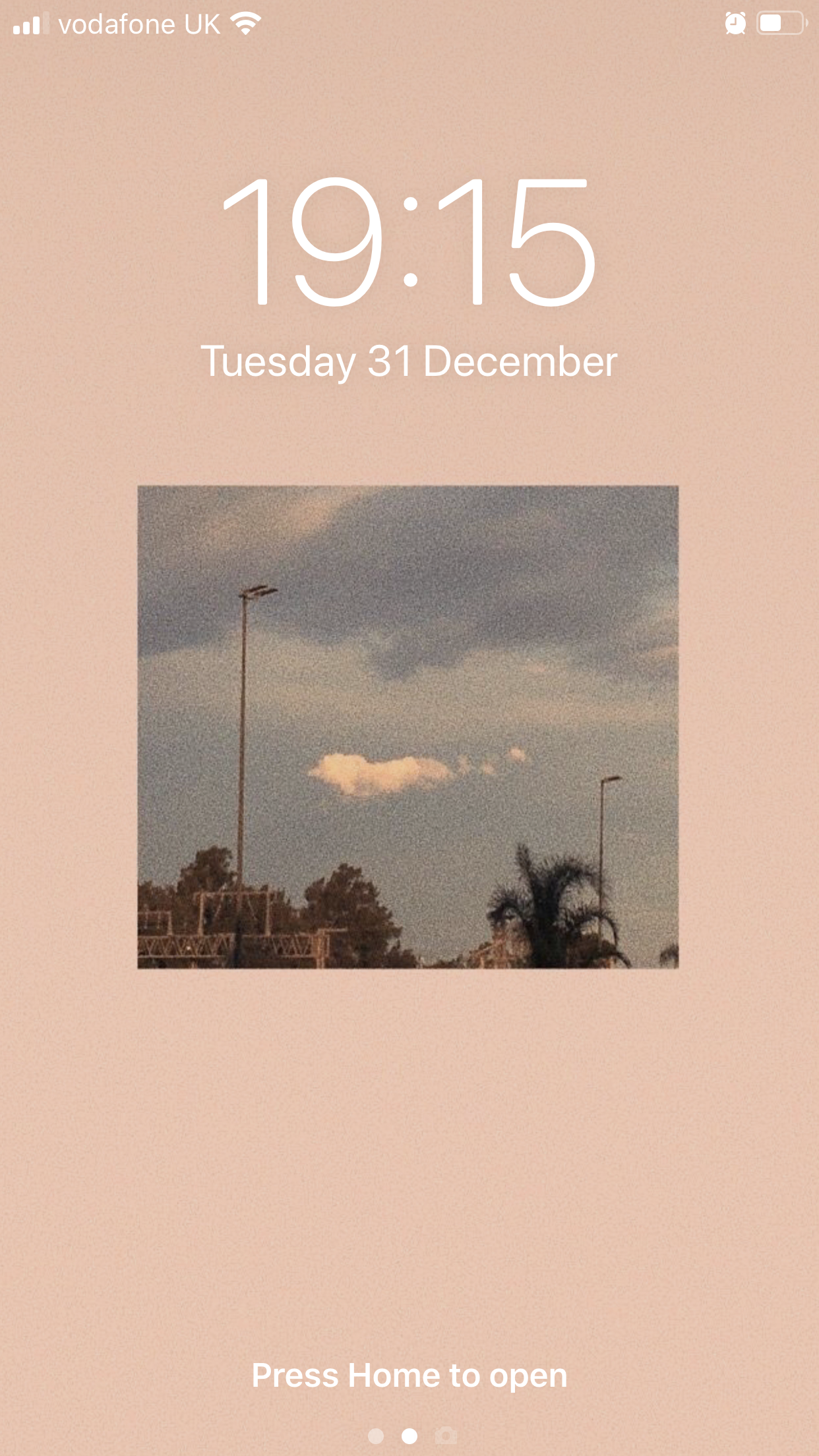 Aesthetic Home Screen Wallpapers