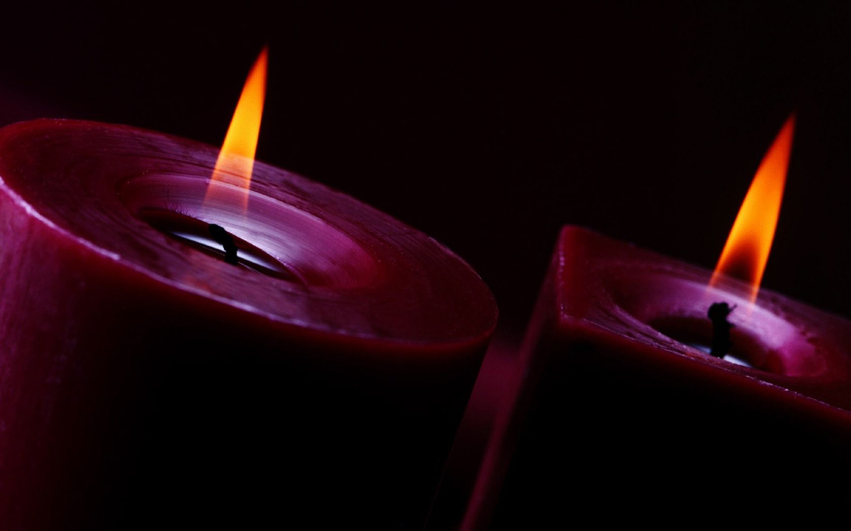 Aesthetic Purple Candles Wallpapers