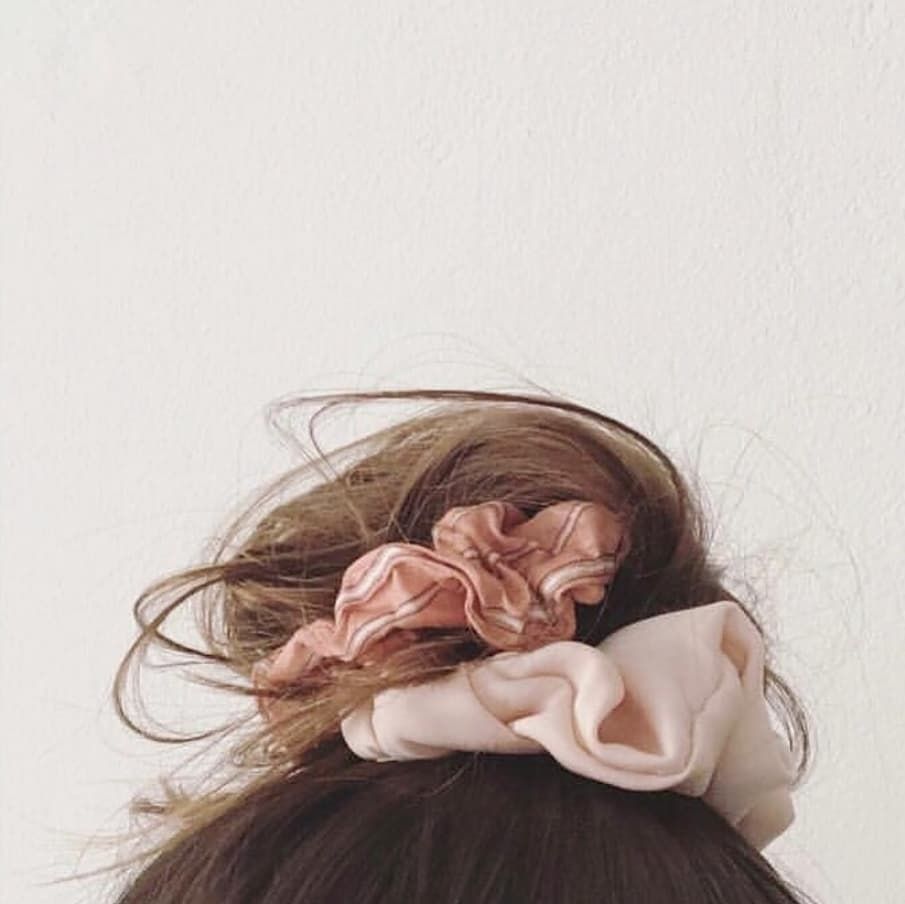 Aesthetic Scrunchie Pictures Wallpapers