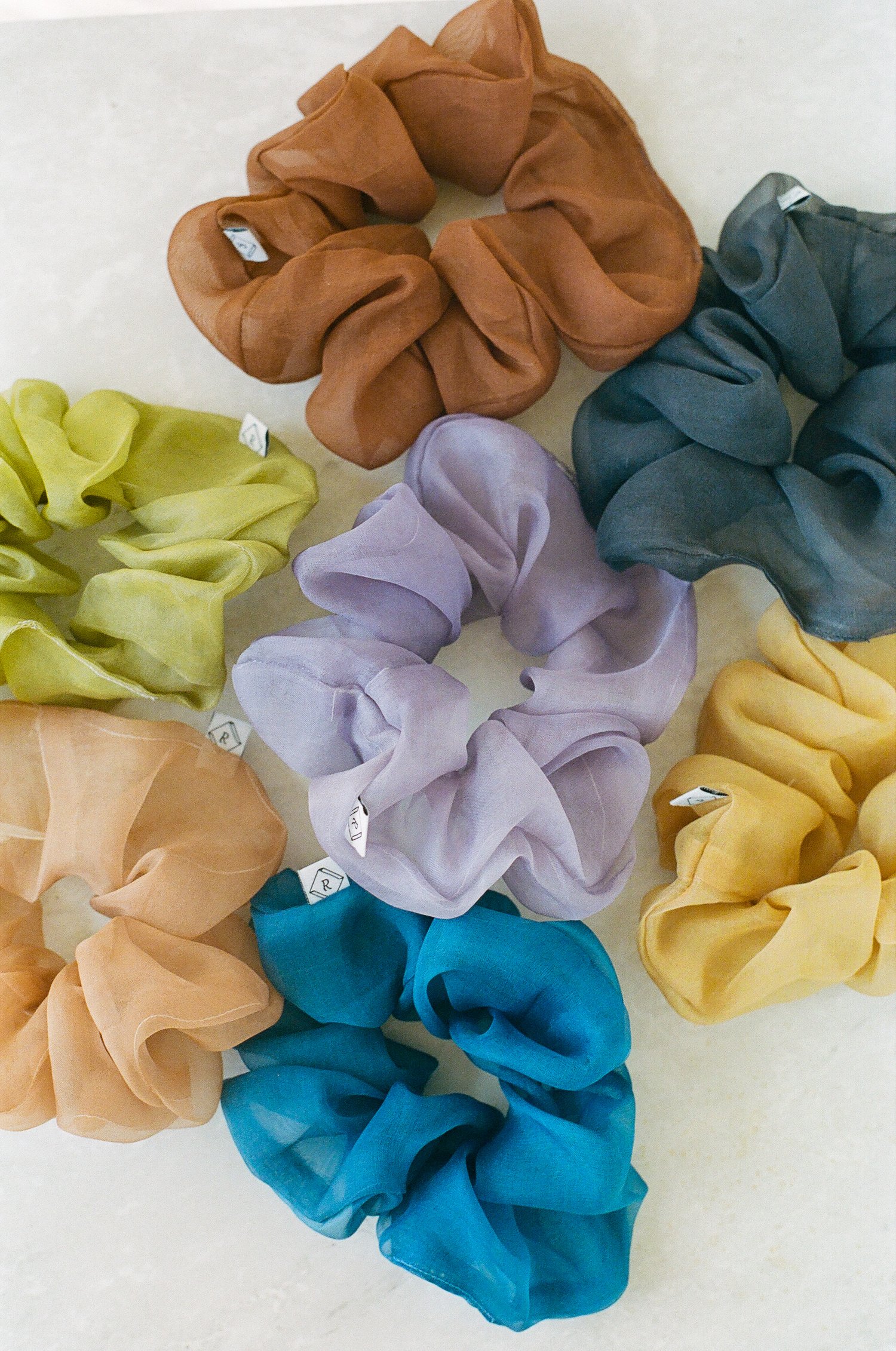 Aesthetic Scrunchie Pictures Wallpapers