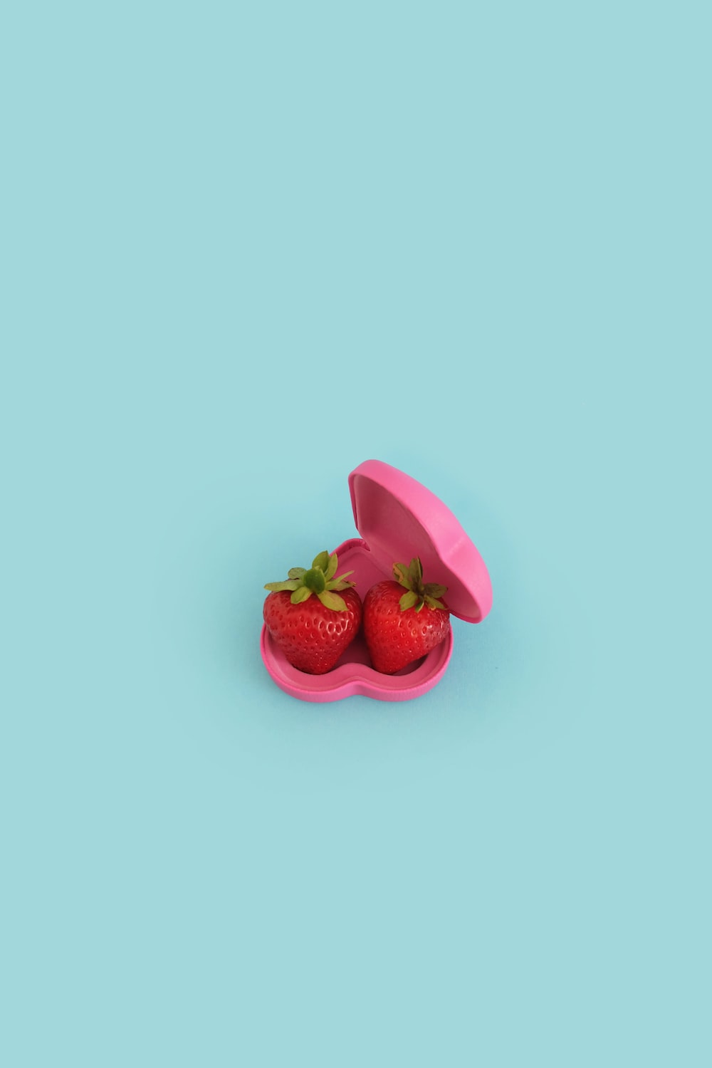 Aesthetic Strawberries Wallpapers