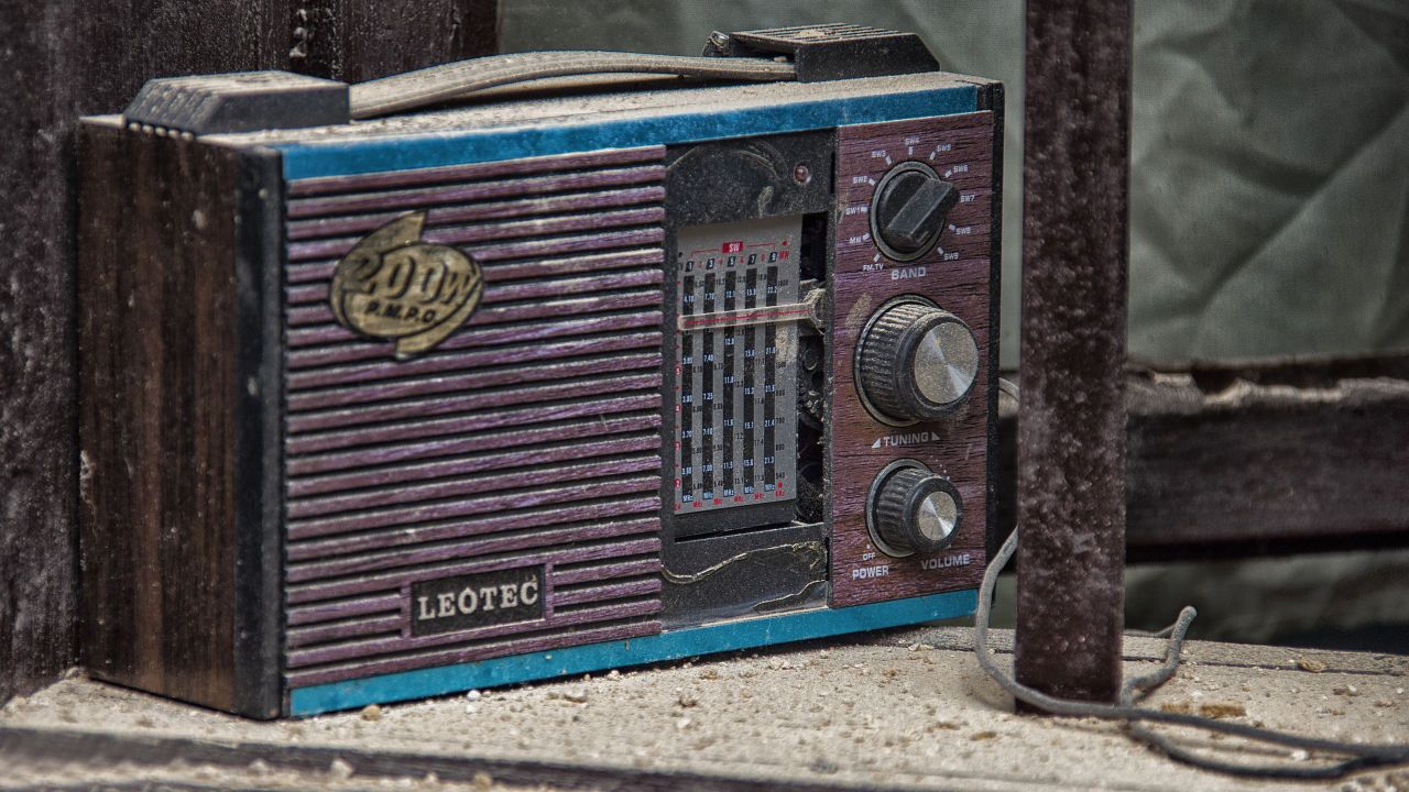 Aesthetic Vintage Radio Wallpapers