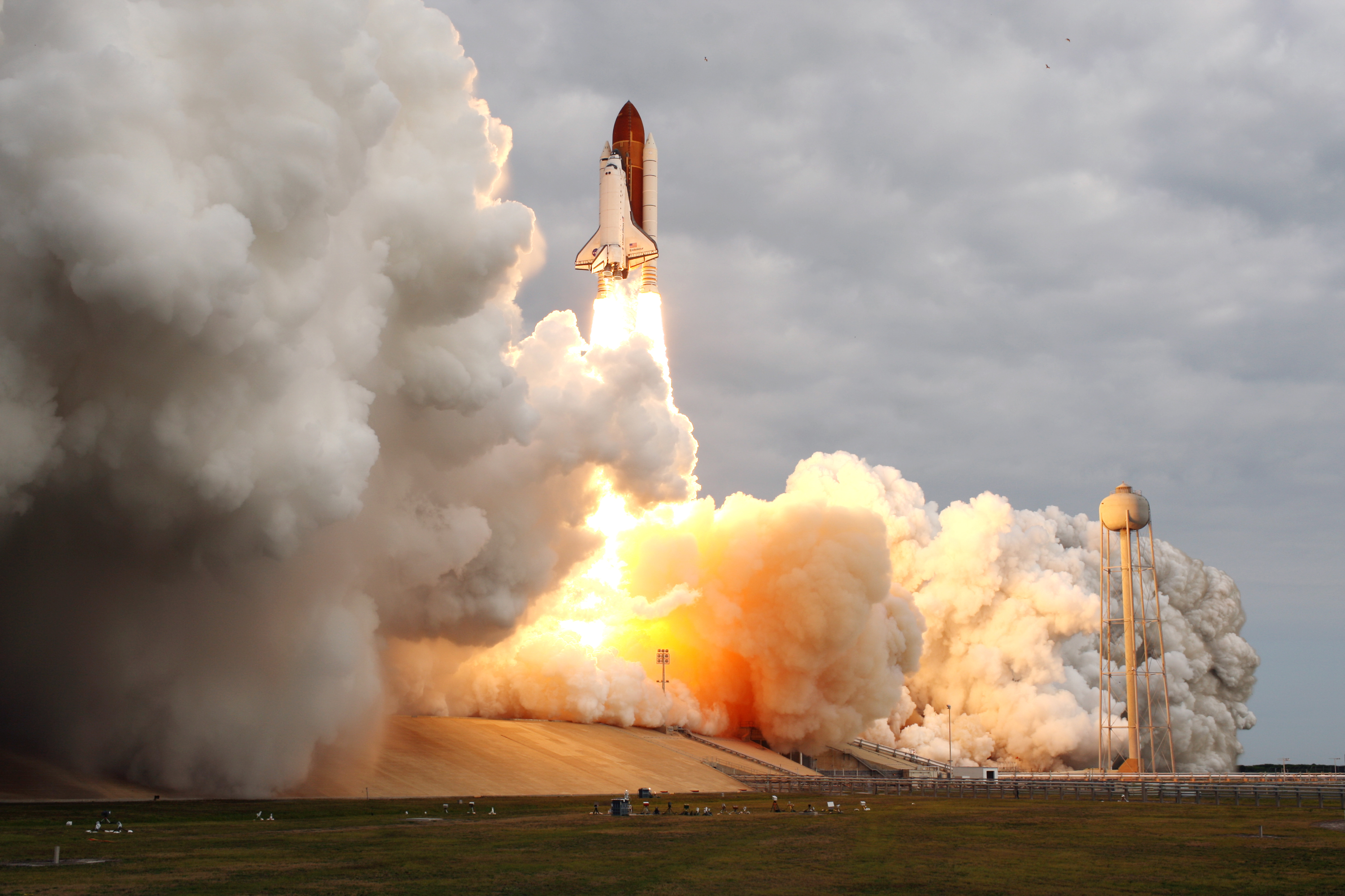 Space Shuttle Endeavour Cape Canaveral Launch Us Wallpapers