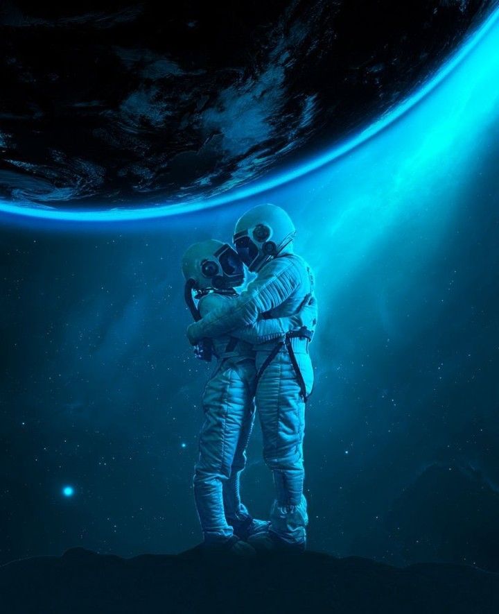 Astronaut Couple Wallpapers