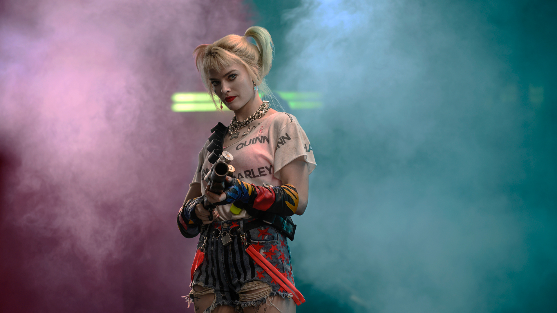 Cute Harley Quinn With Baseball Bat Wallpapers