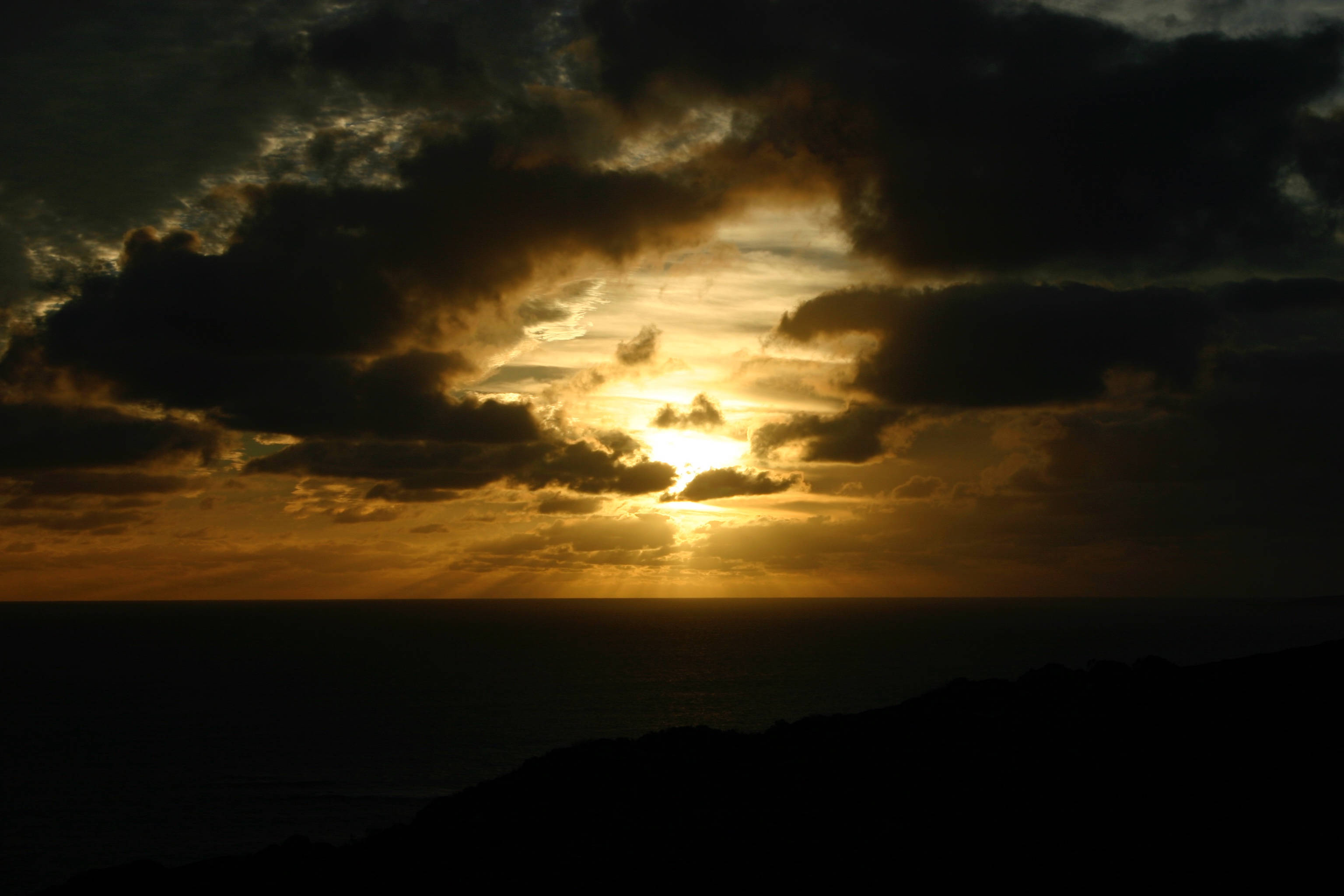 Dark Sunset Clouds Wallpapers