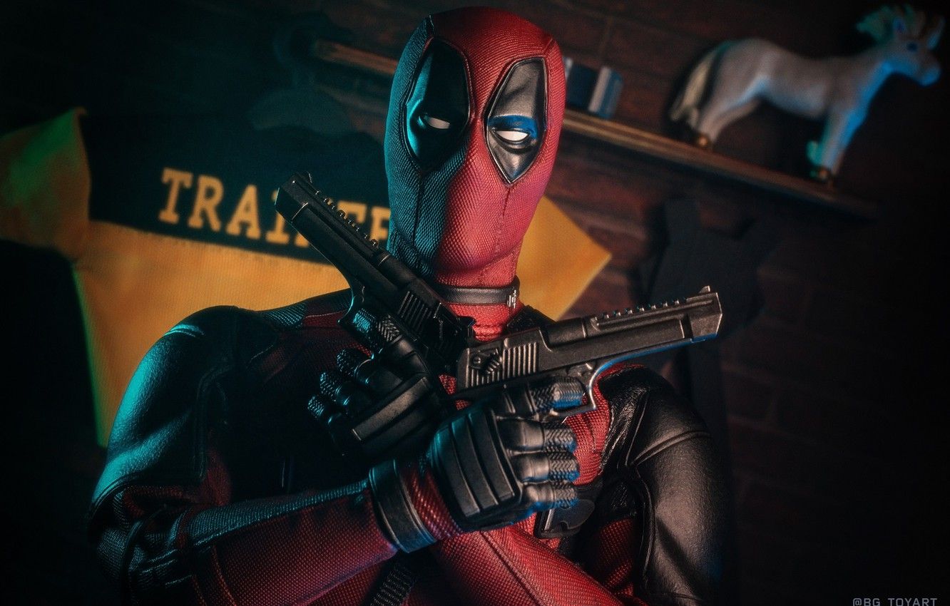 Deadpool With Guns Up Wallpapers