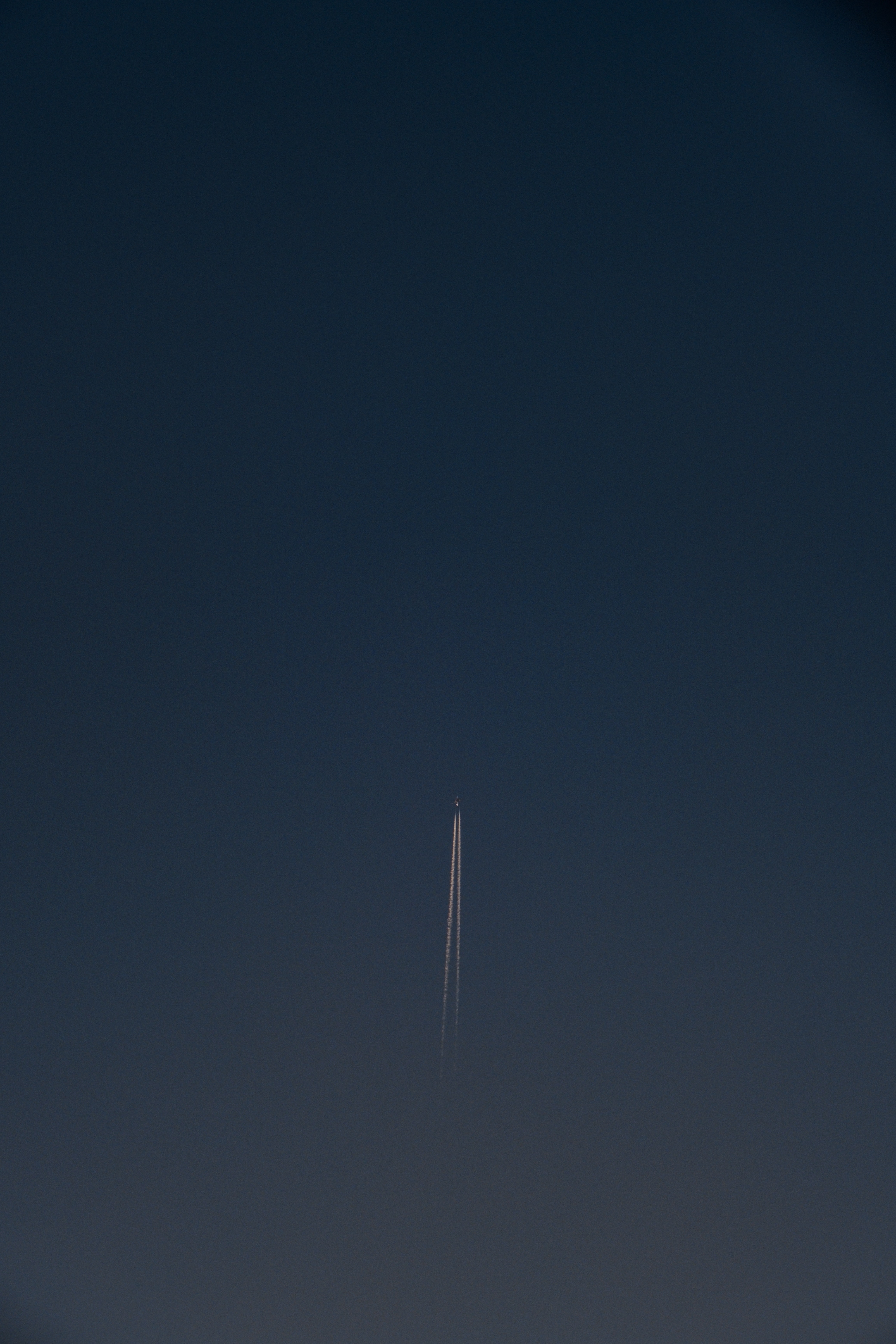 Minimal Eclipse Airplane Wallpapers