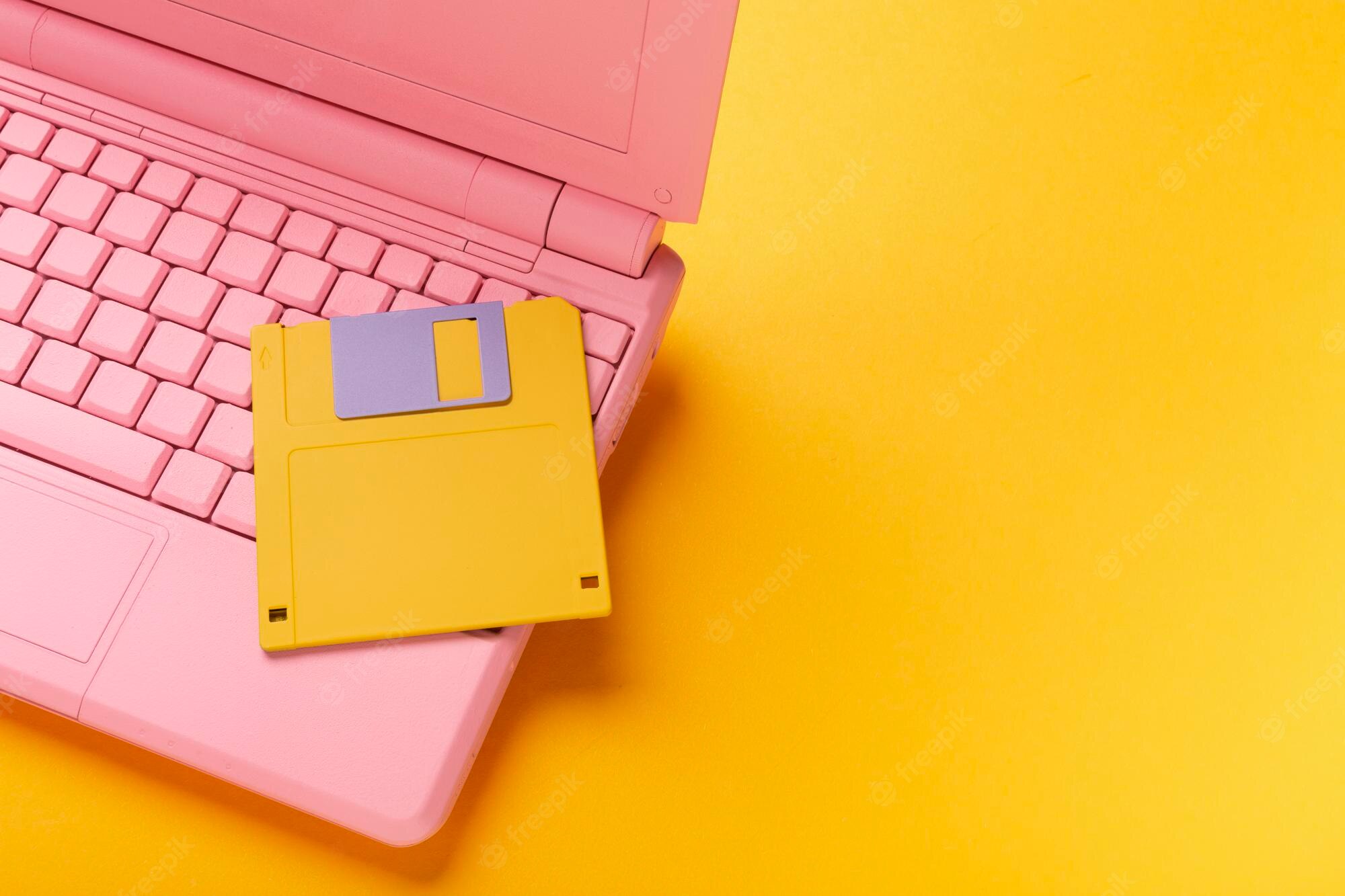 Minimalism Computer Floppy Disk Wallpapers