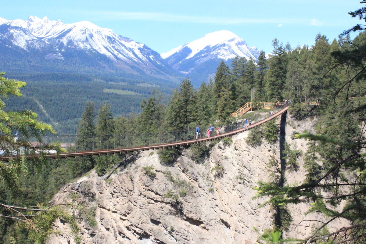 Minimalist Bridge Between Mountains Wallpapers