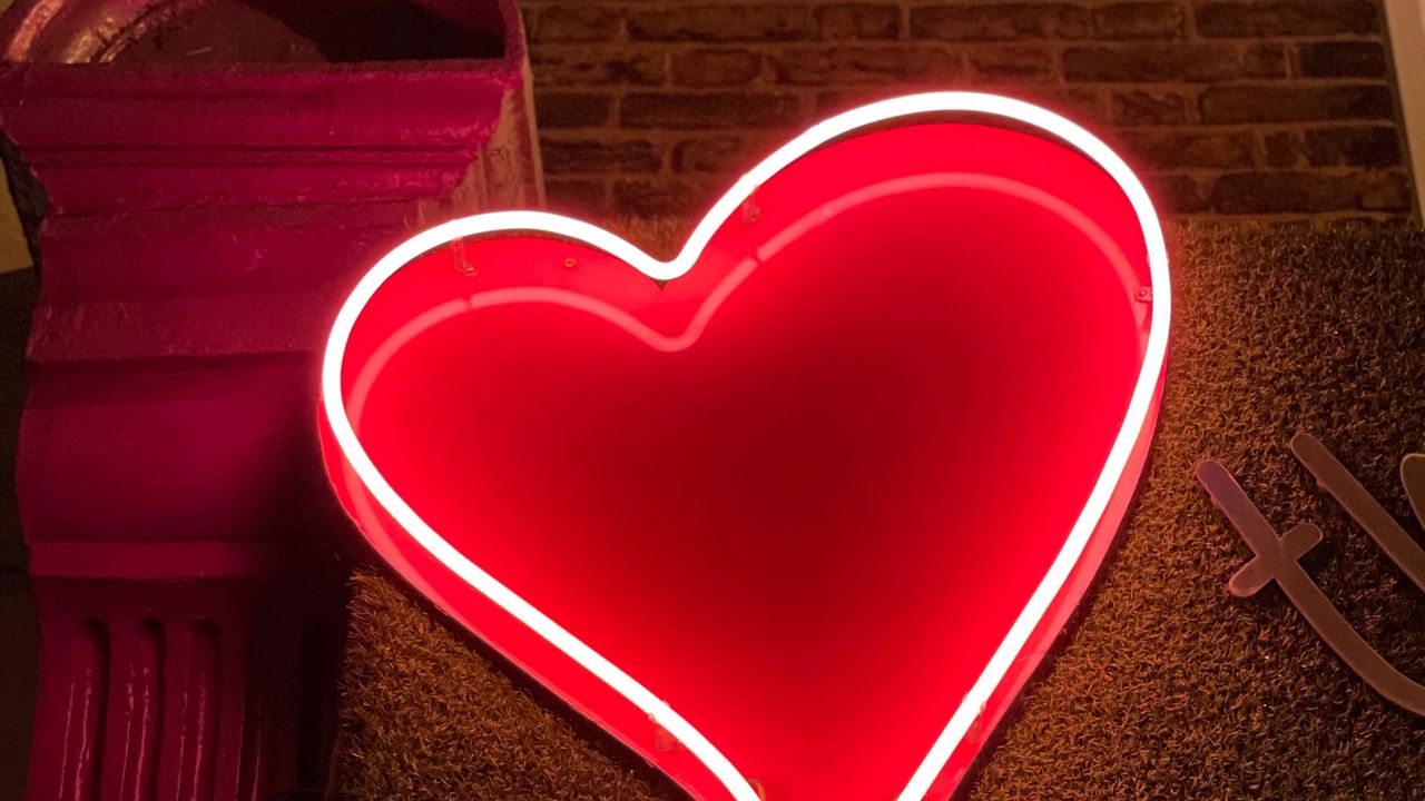 Neon Light Heart Wallpapers